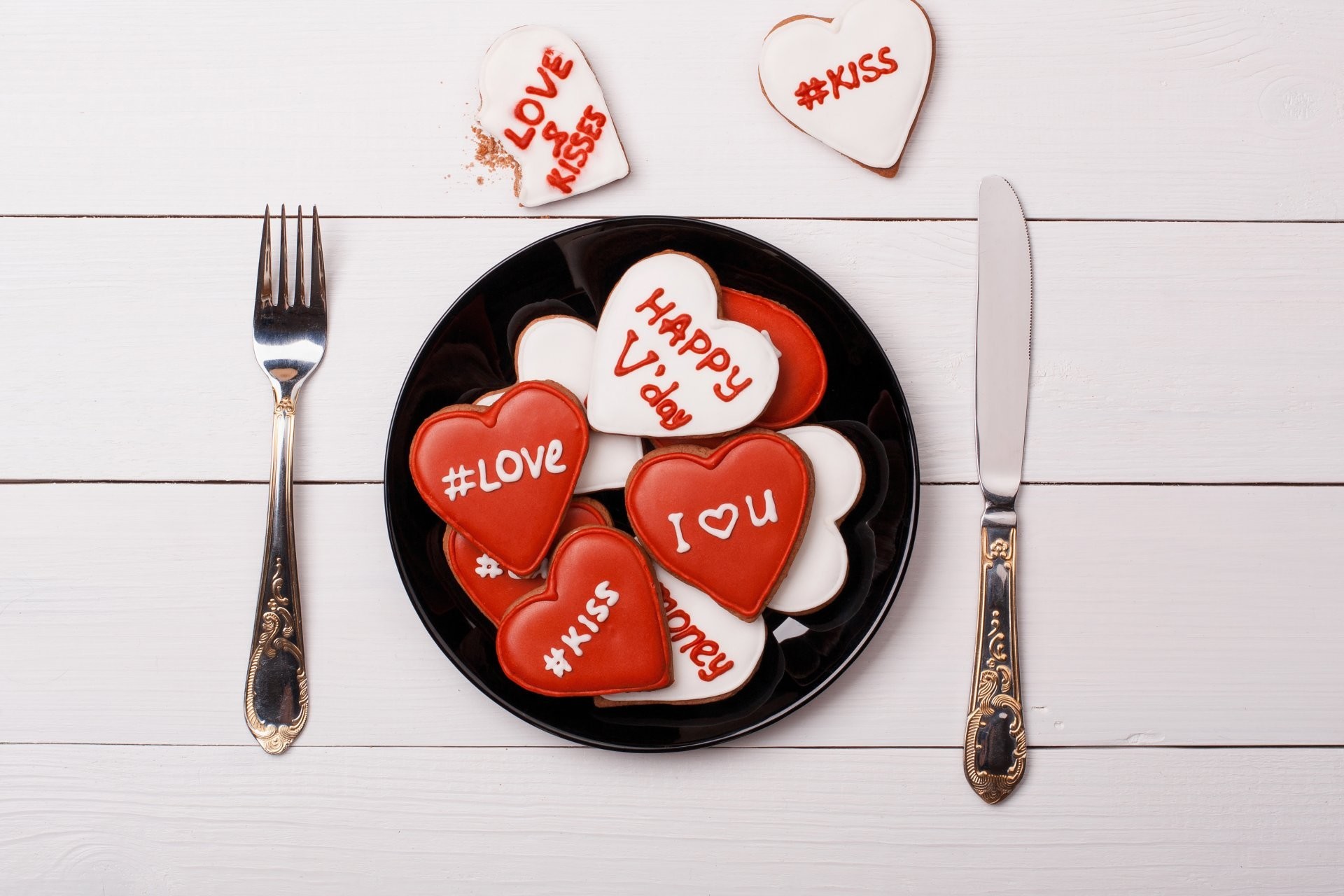 Heart dish fork knife table tags valentines day 14 february valentines day dinner breakfast