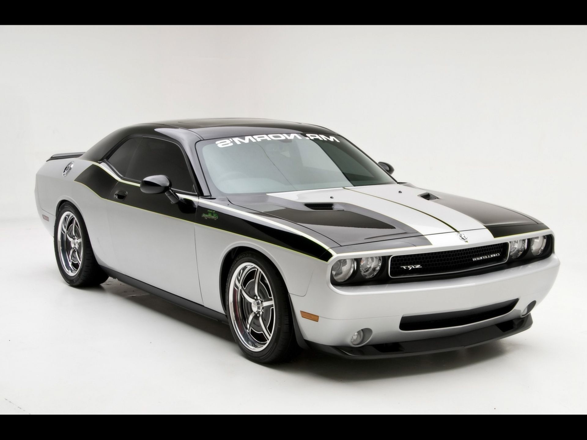 2015 Dodge Challenger Hellcat Wallpaper Black