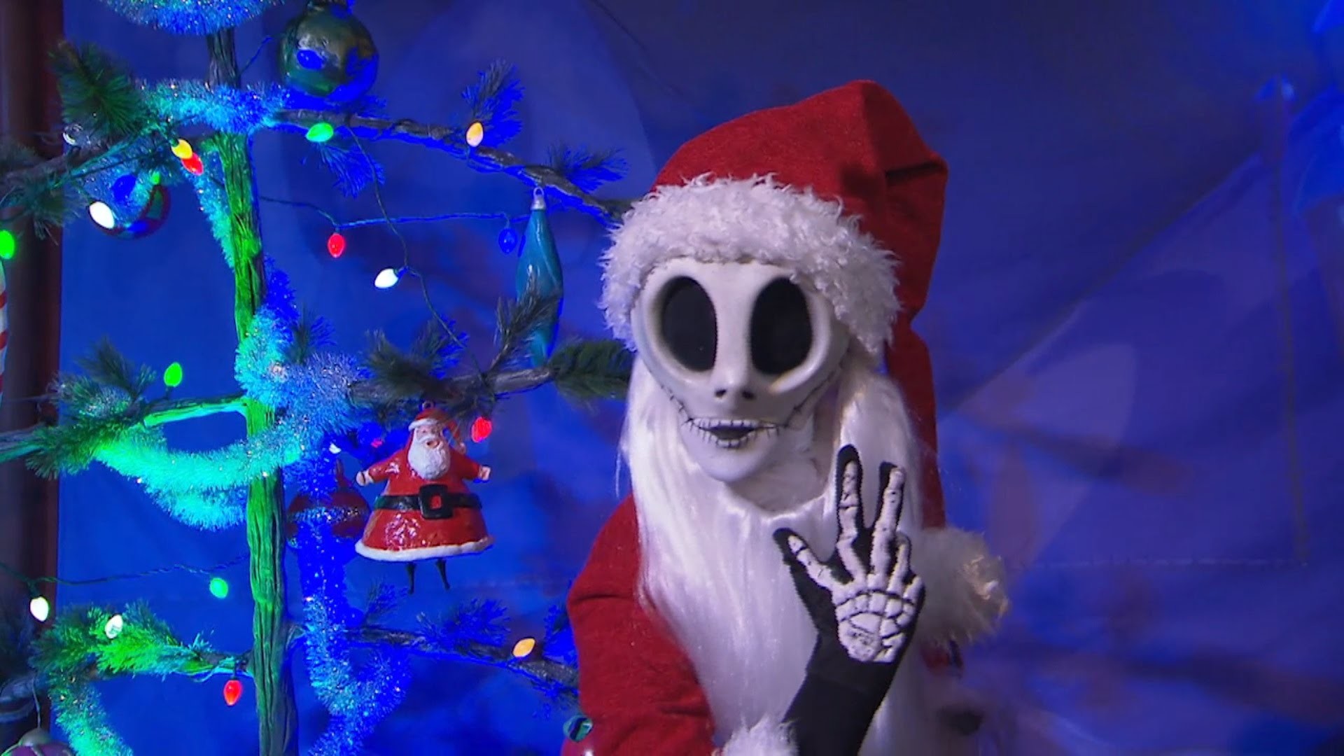 Meet Jack Skellington as Sandy Claws during Very Merry Christmas Party – YouTube