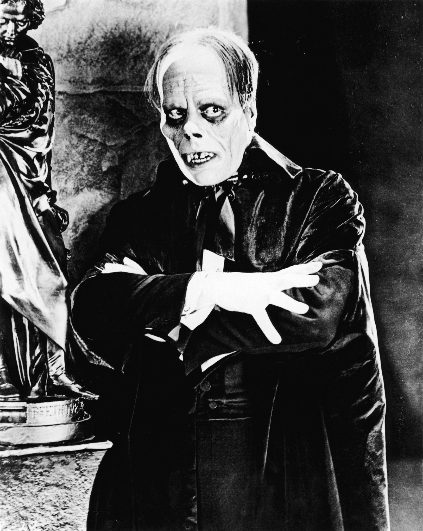 Universal Monsters images Lon Chaney – Erik HD wallpaper and background photos