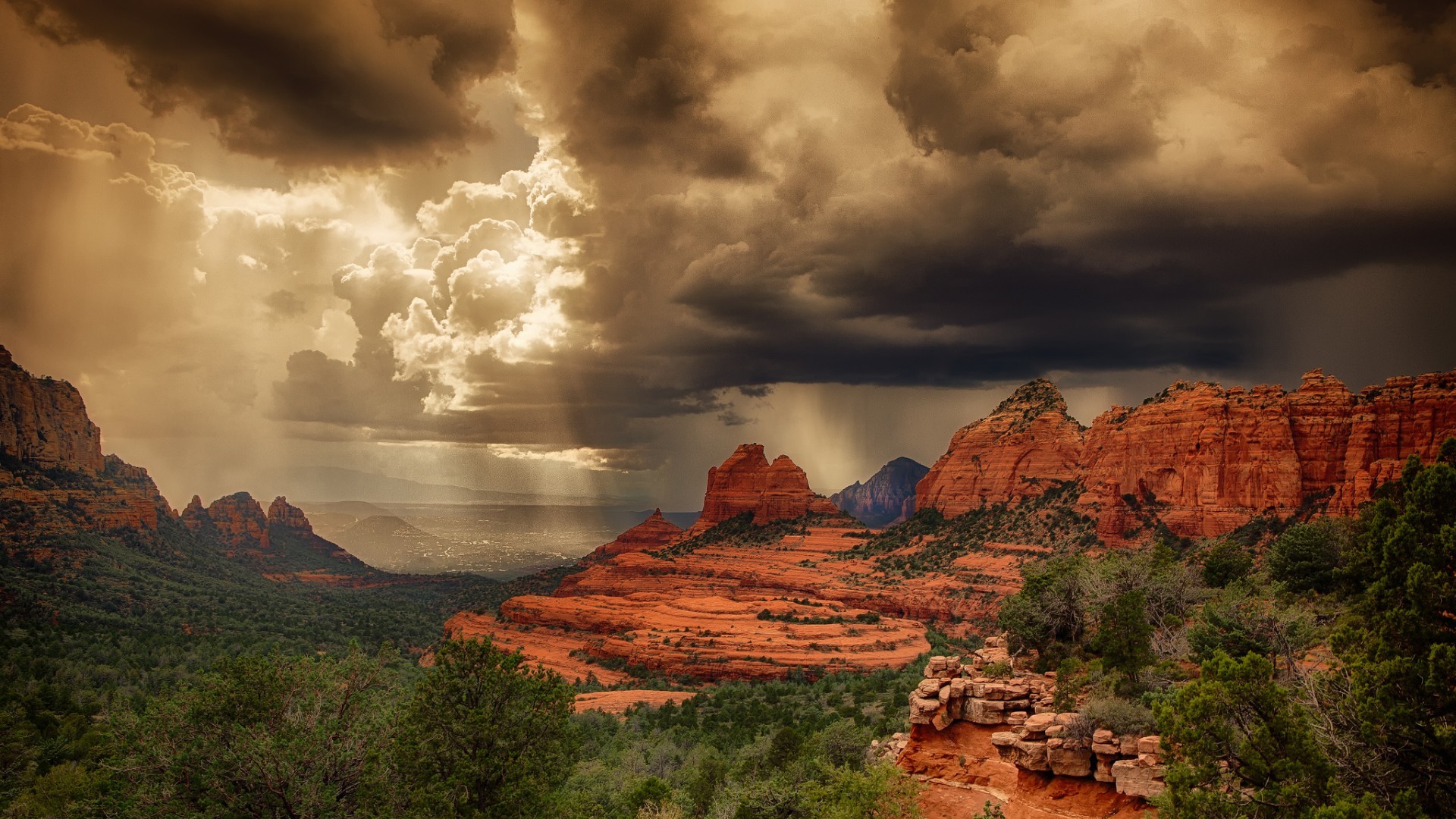 Desktop wallpapers Storm clouds over the red rocks of Sedona, Arizona