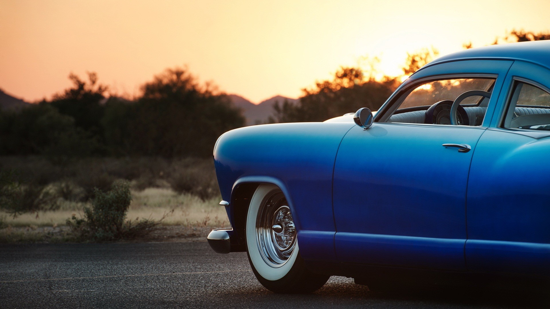 Sunset Blue Classic Car Desktop Wallpaper
