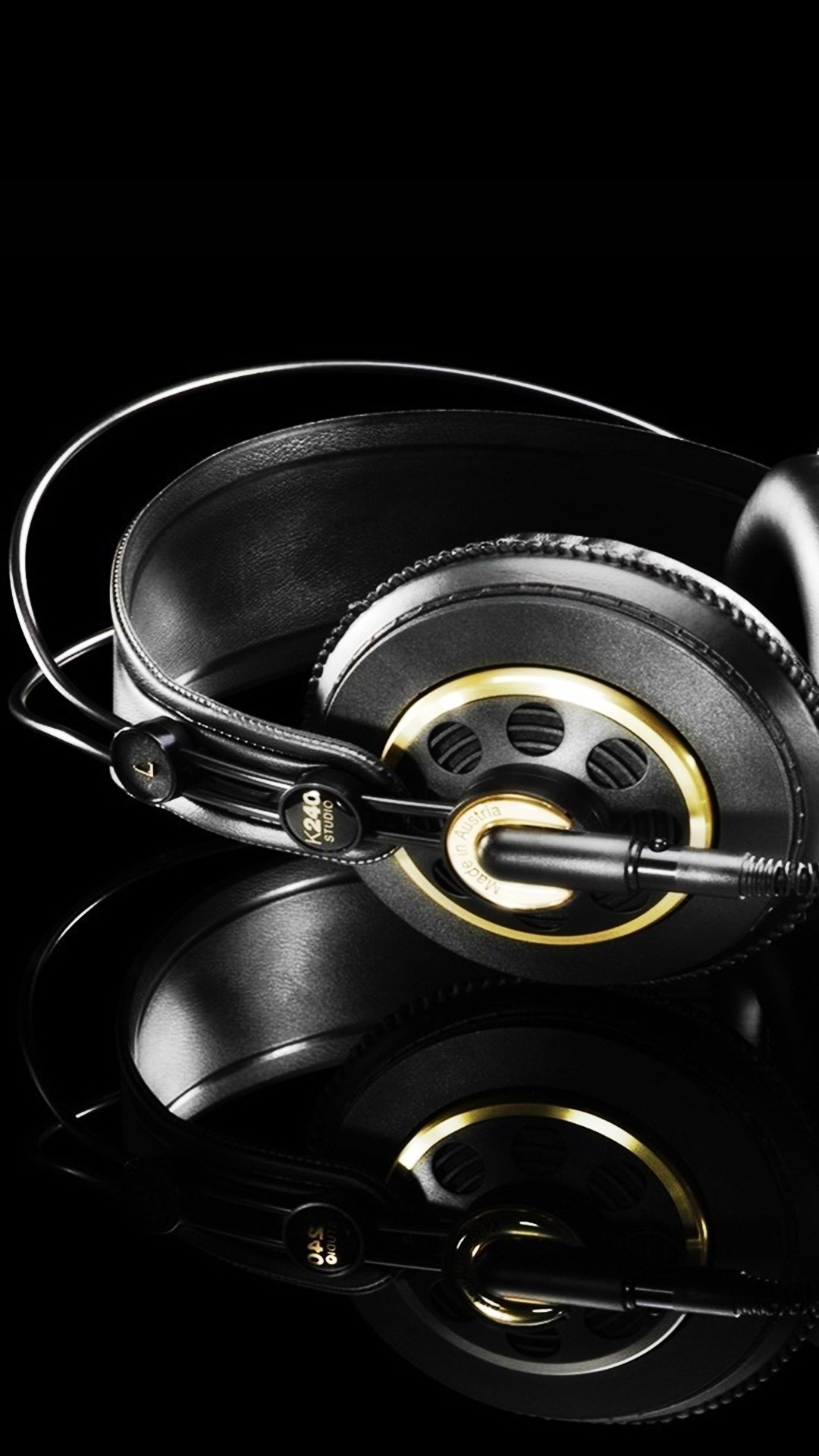 Studio Headphones Black Gold iPhone 6 Plus HD Wallpaper