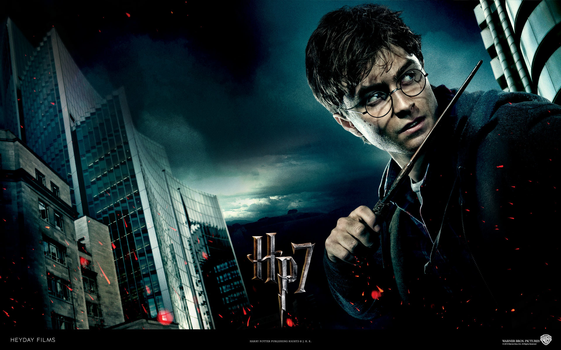 Harry Potter from Harry Potter and the Deathly Hallows movie wallpaper