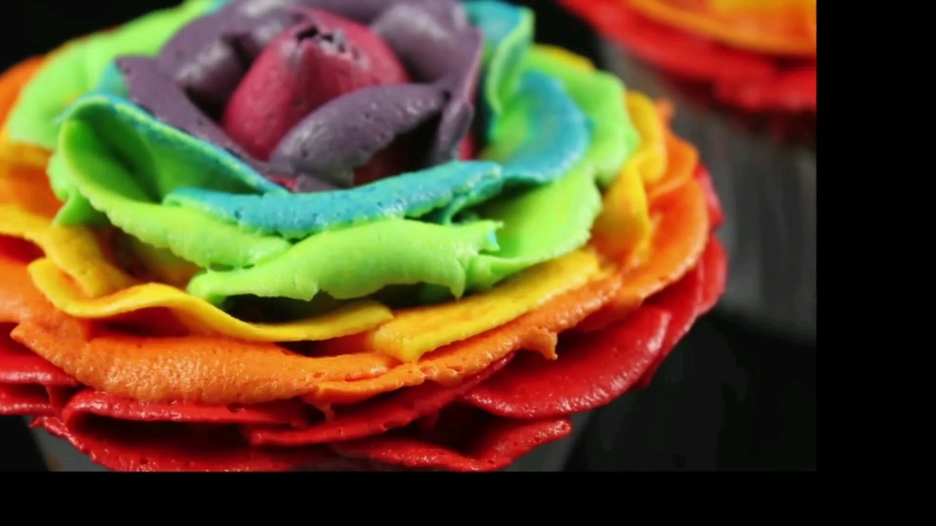 Make Rainbow Rose Cupcakes Stunning Rainbow Flower Roses A Cupcake Addiction How To Tutorial
