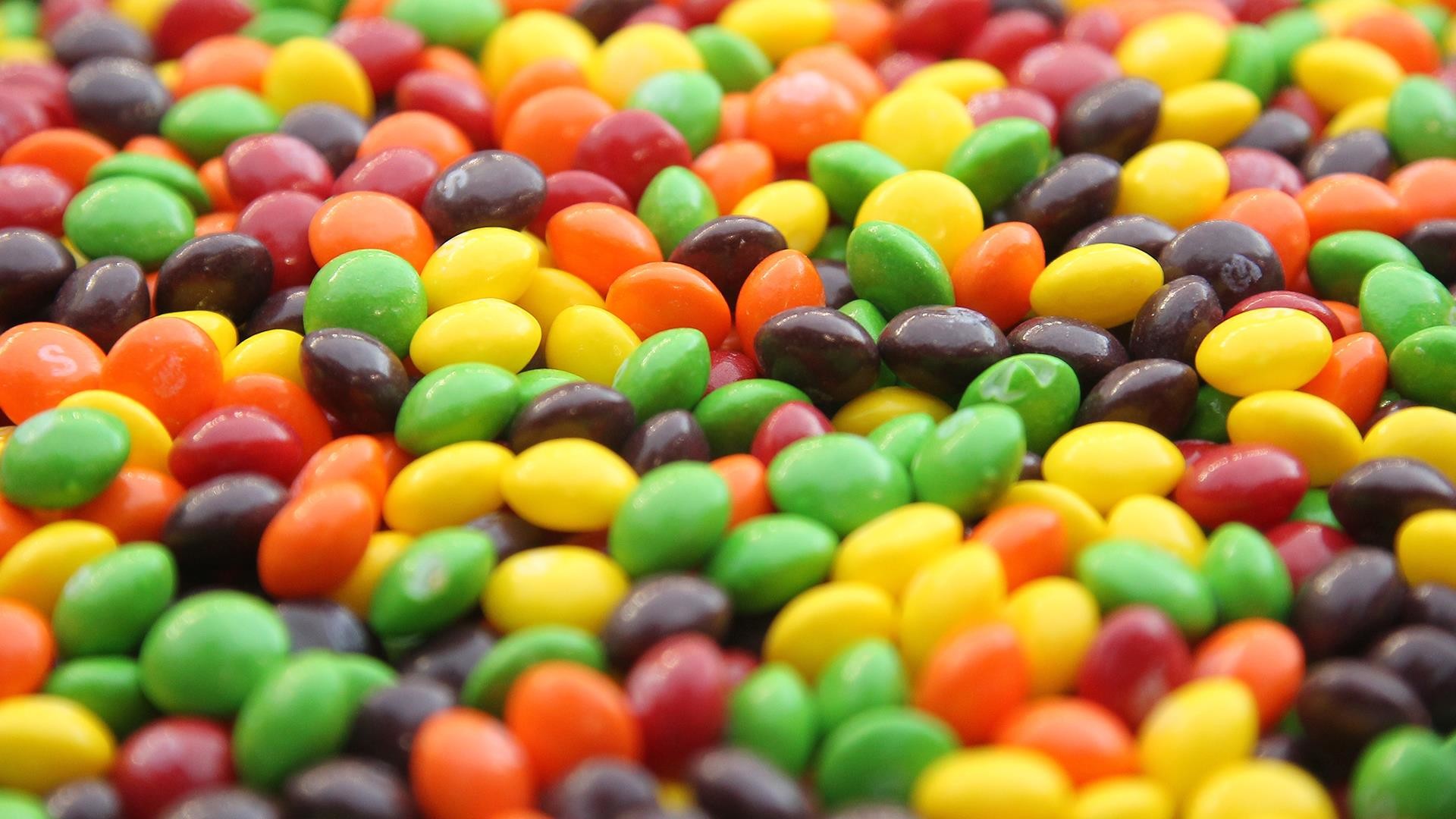 Skittles on Donald Trump Jr. Tweet Skittles Are Candy. Refugees Are People. – NBC News