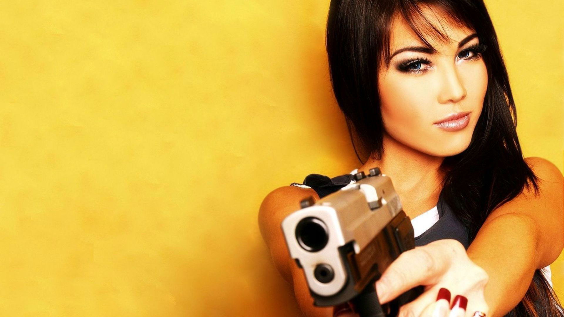 Girls With Guns HD Wallpapers Shoot