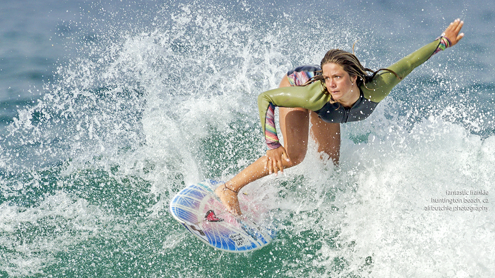 Wallpaper suit neuprene Girls Sport Surfing Spray Water 1920×1080
