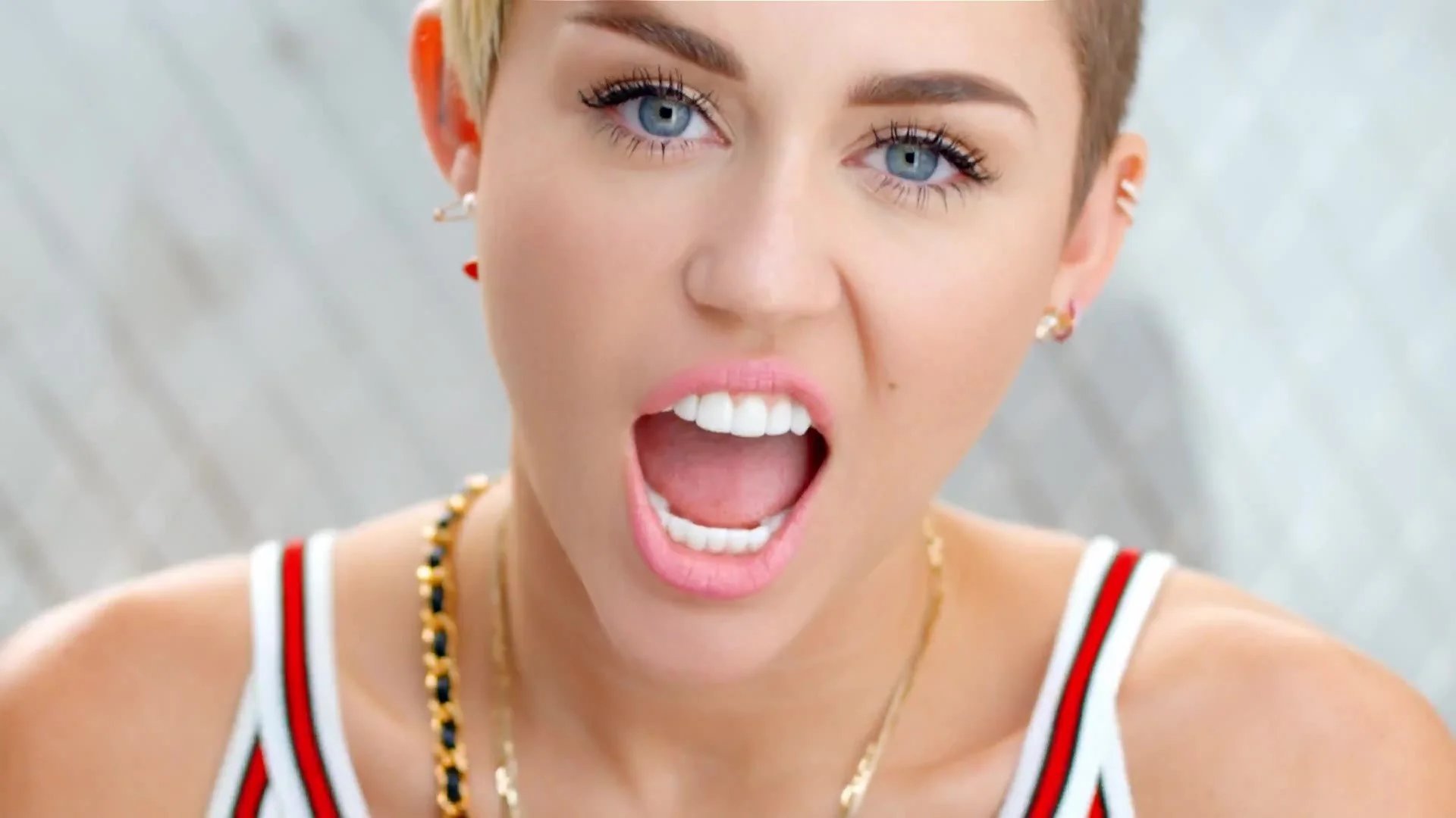 Miley Cyrus Wallpaper 4K American singer Music 9905