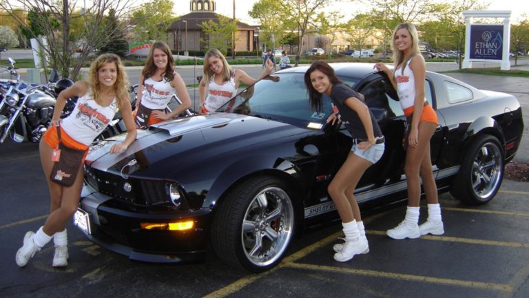 68 Ford Mustang Wallpaper With Girls