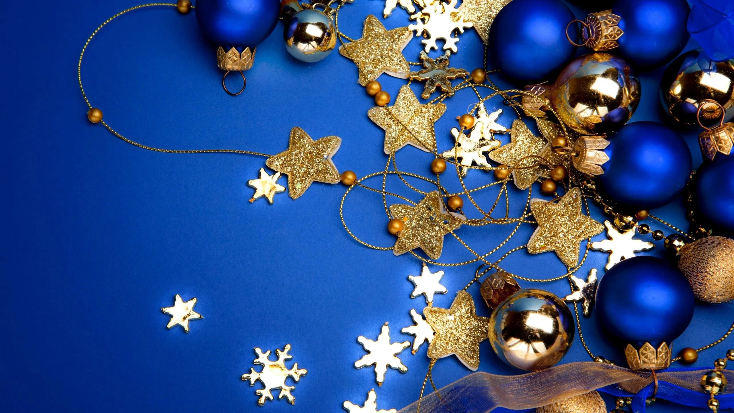 Blue Christmas Wallpaper for Desktop.