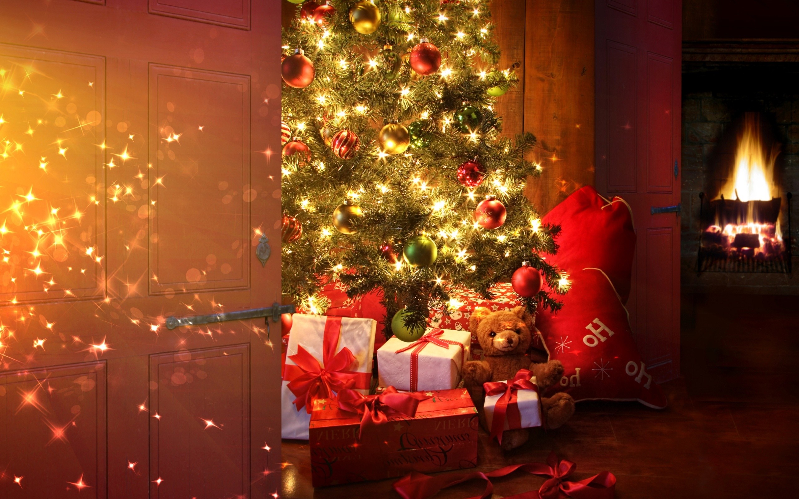 Holiday Christmas Tree Gifts