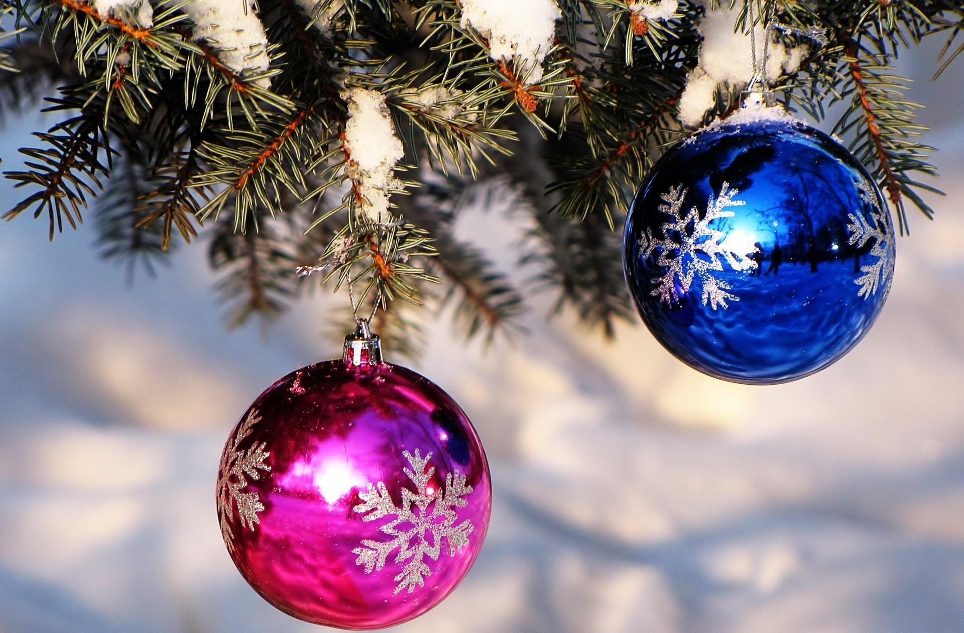 Wallpaper Christmas decorations, Balloons, Blue, Pink, Spruce, Snow
