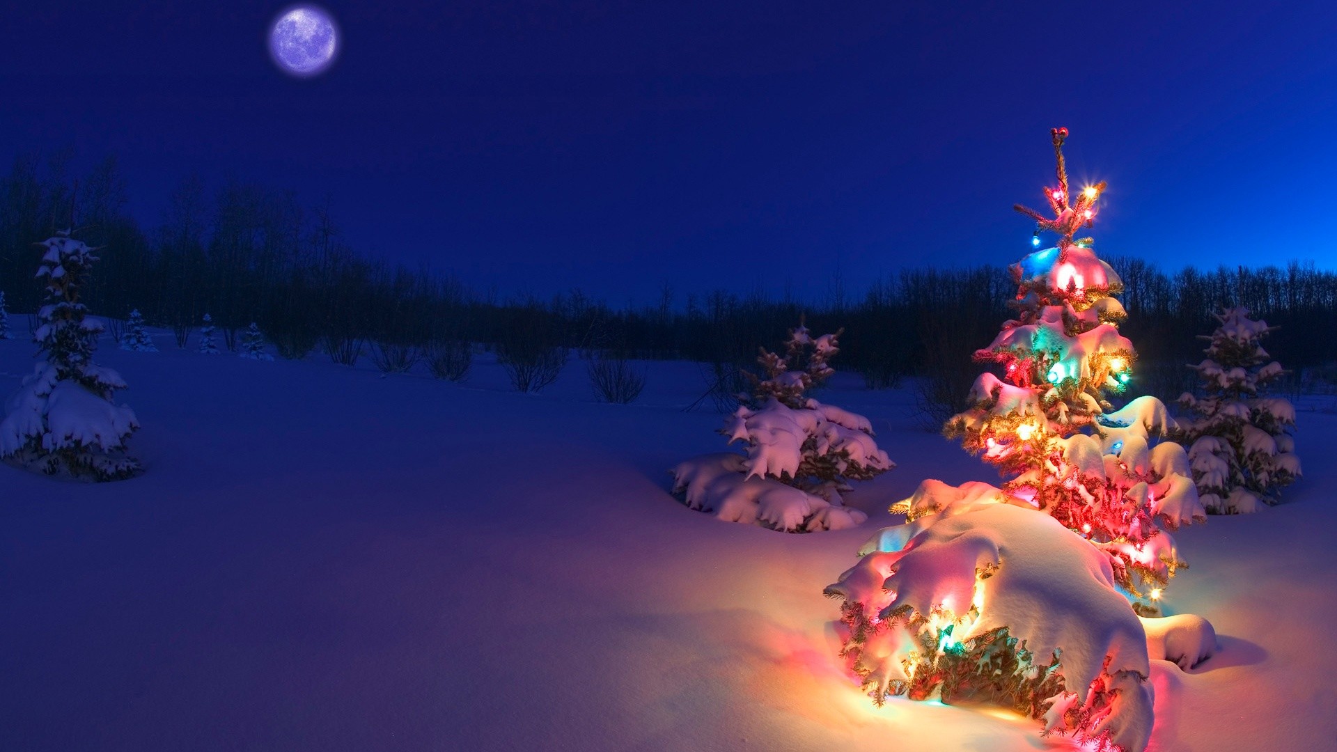 Christmas Wallpaper HD with Snow and Moon