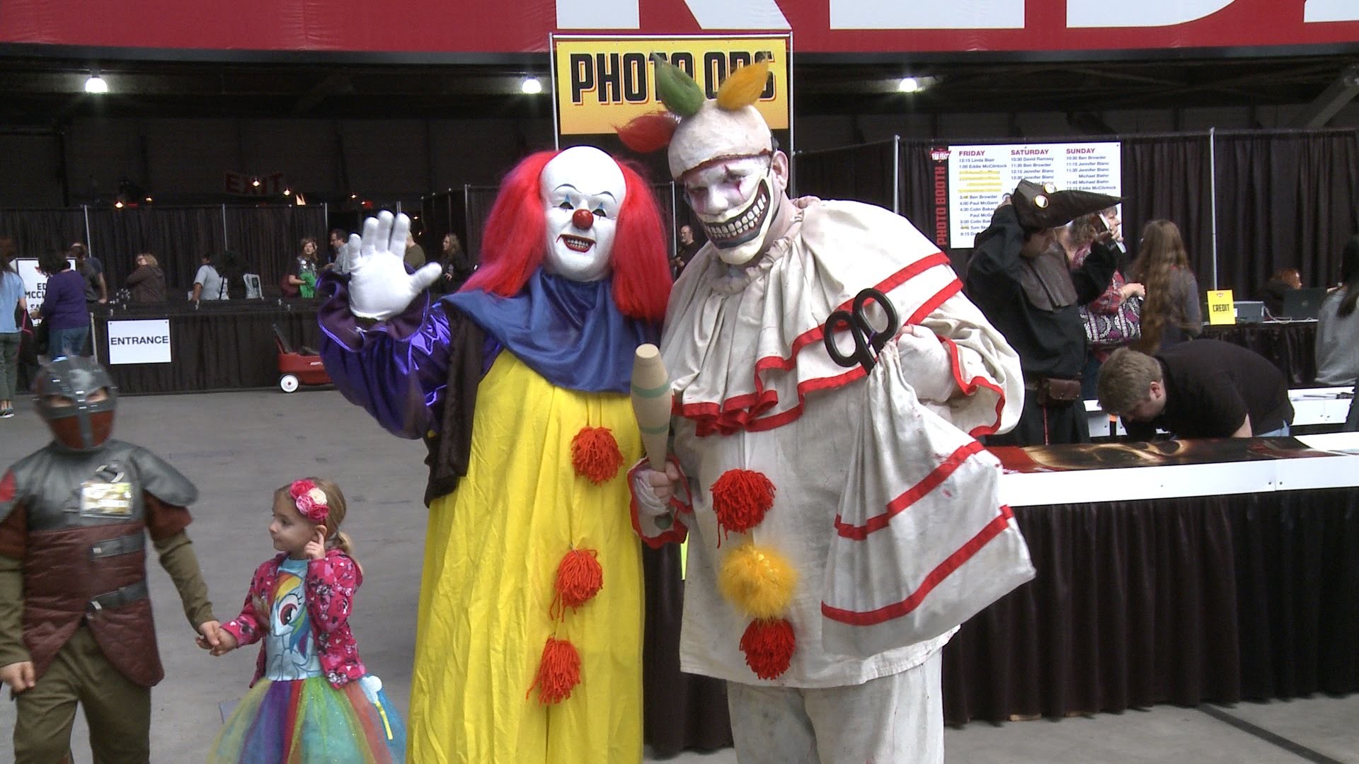 Twisty the Clown at Phoenix Comicon Fan Fest 2014 pt. 1 – The Horror Show – YouTube