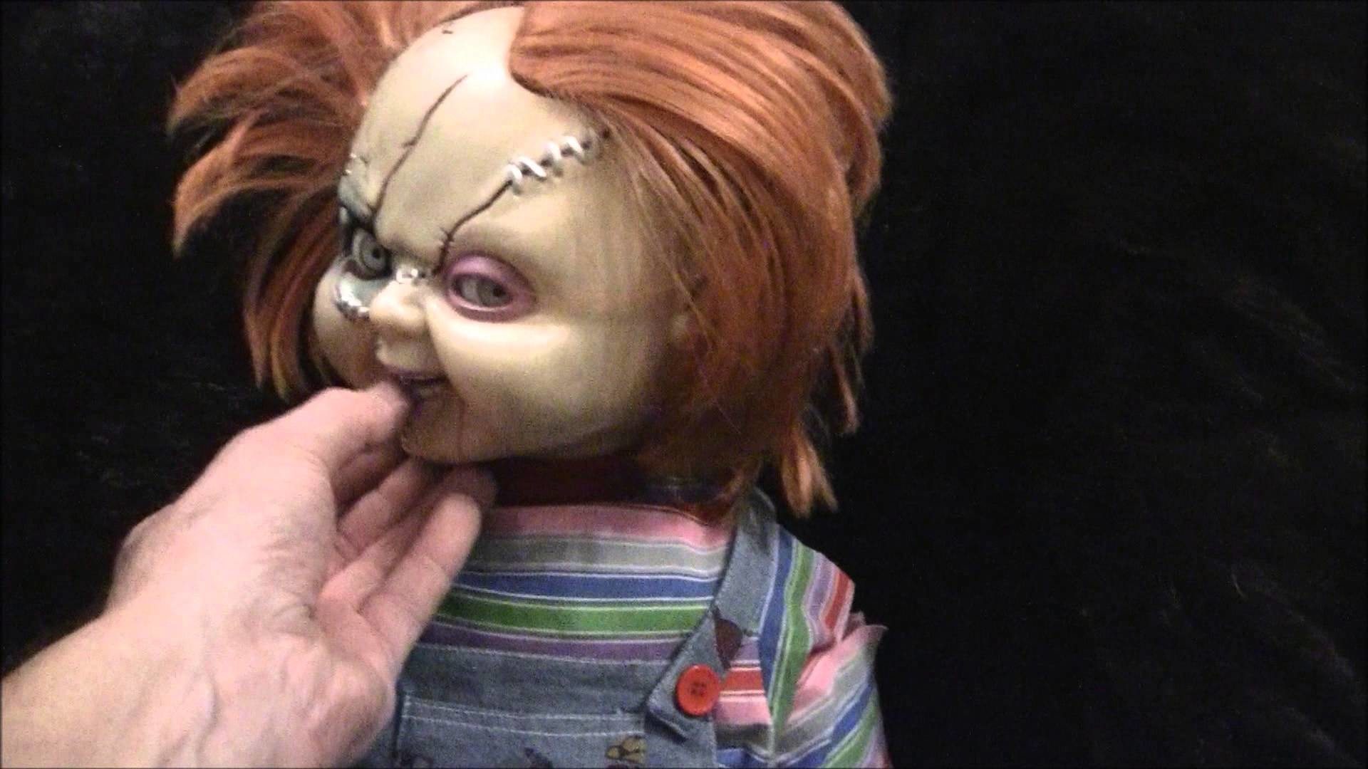 Bride Of Chucky 25 Animated Talking Good Guys Doll Dogs dont like chucky – YouTube