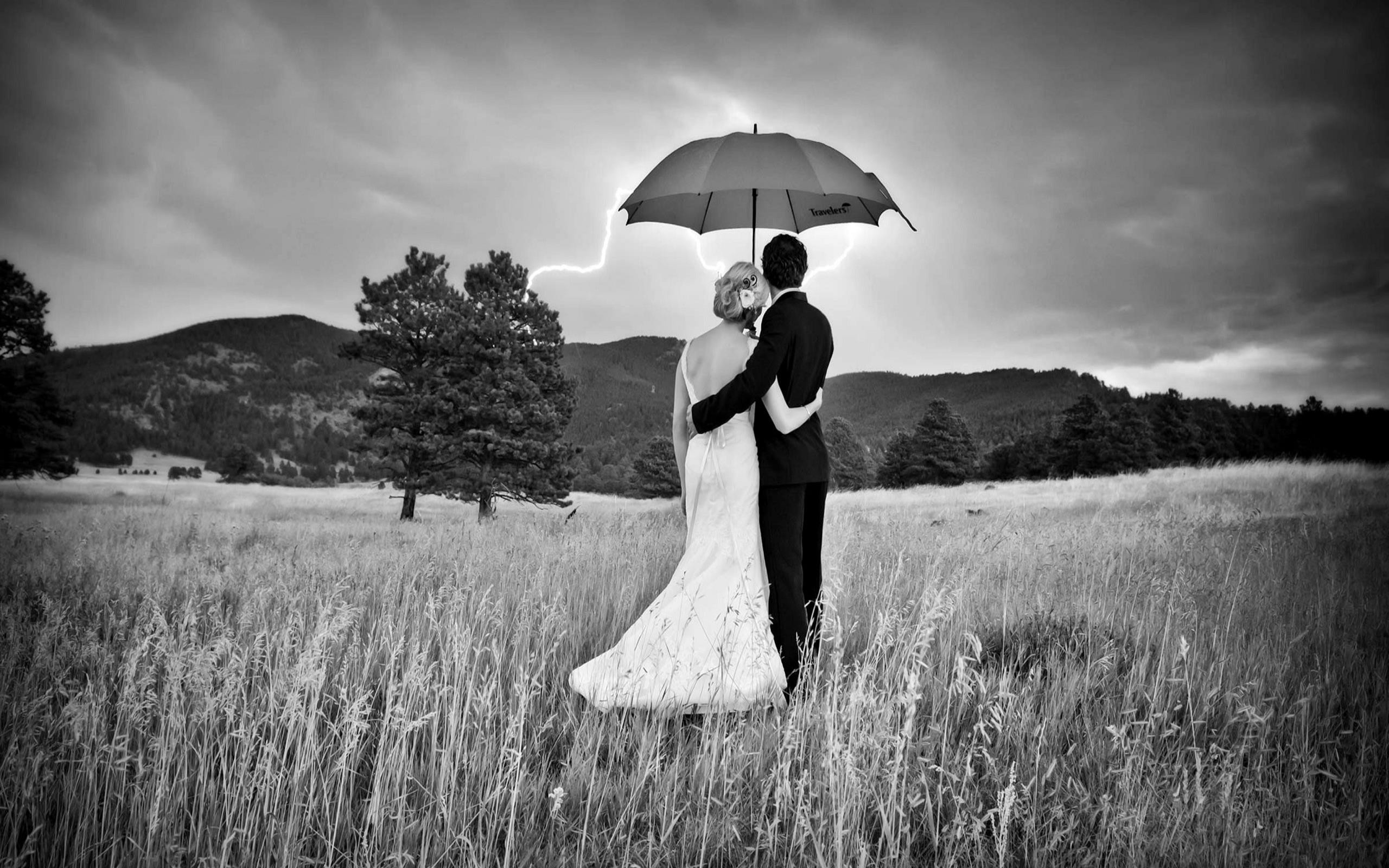 Black White Photography Love Couple Wallpaper