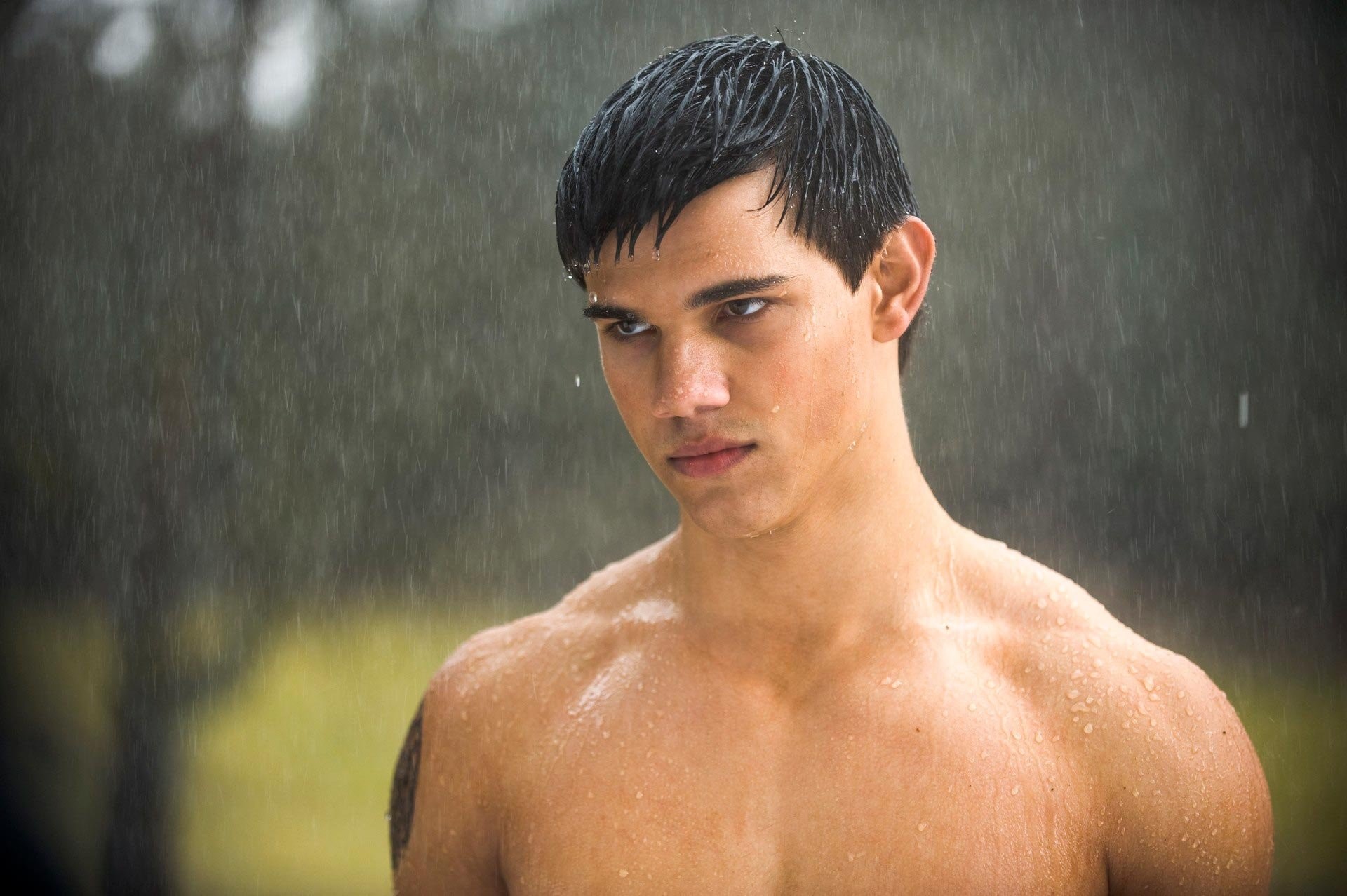 Shirtless Taylor Lautner hd wallpapers | Background HD Wallpaper for .