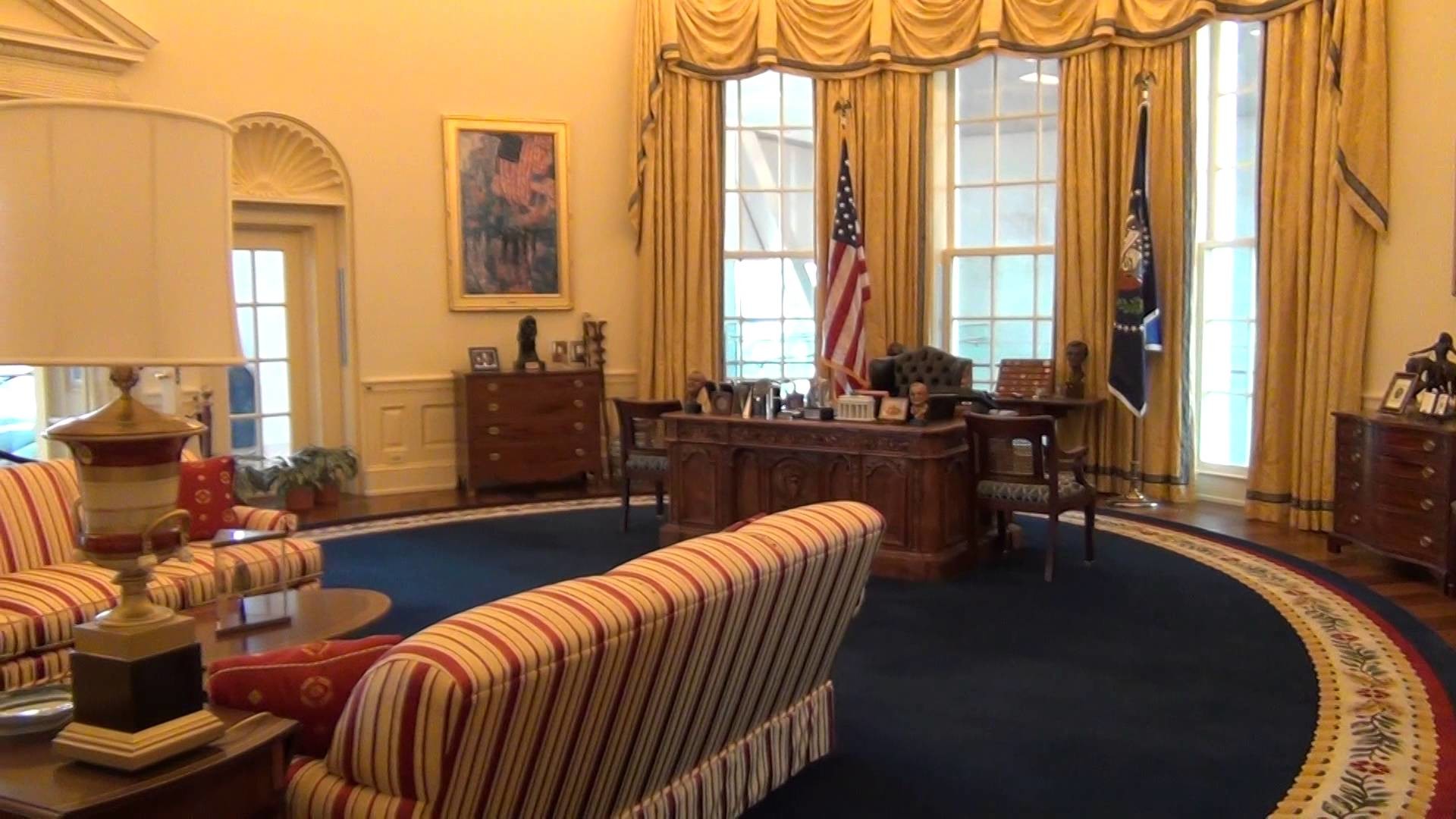 Bill Clintons Oval office – Clinton Presidential Center, Little Rock, AR – YouTube