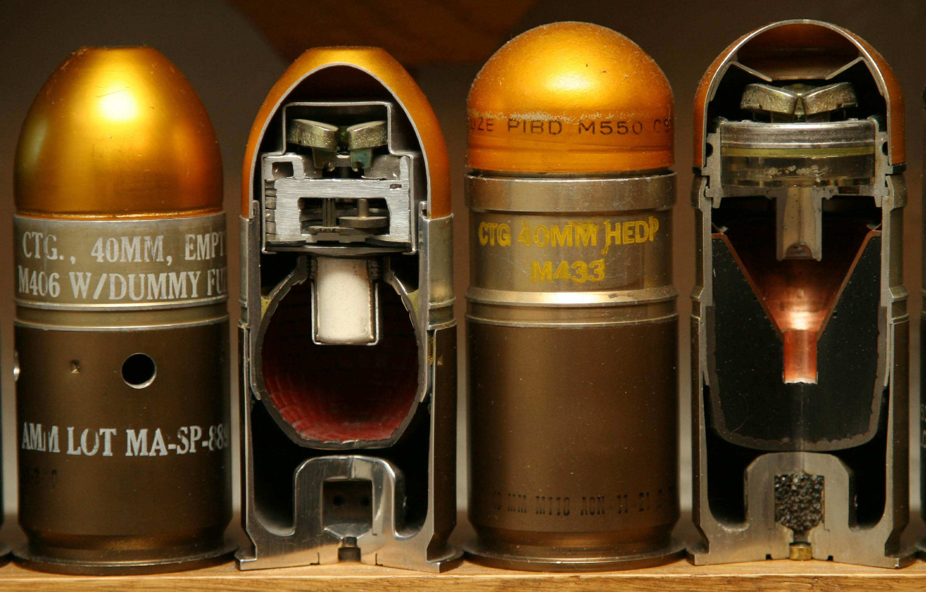 40mm Fragmentation & High Explosive Dual Purpose grenades [3116Ã1992] …