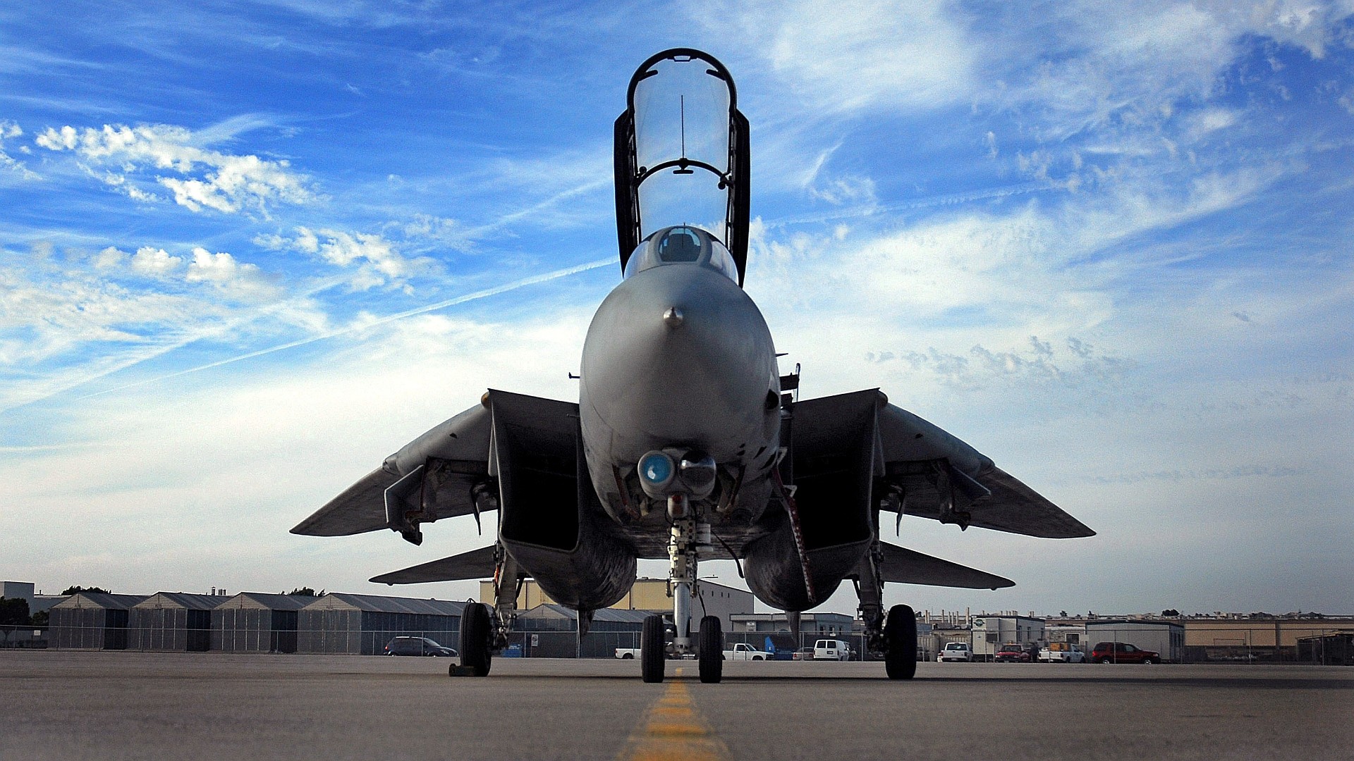 HD wallpaper of a F 14 Tomcat on the tarmac. The widescreen version 2560×1600 of this #wallpaper can be found at cK716ar