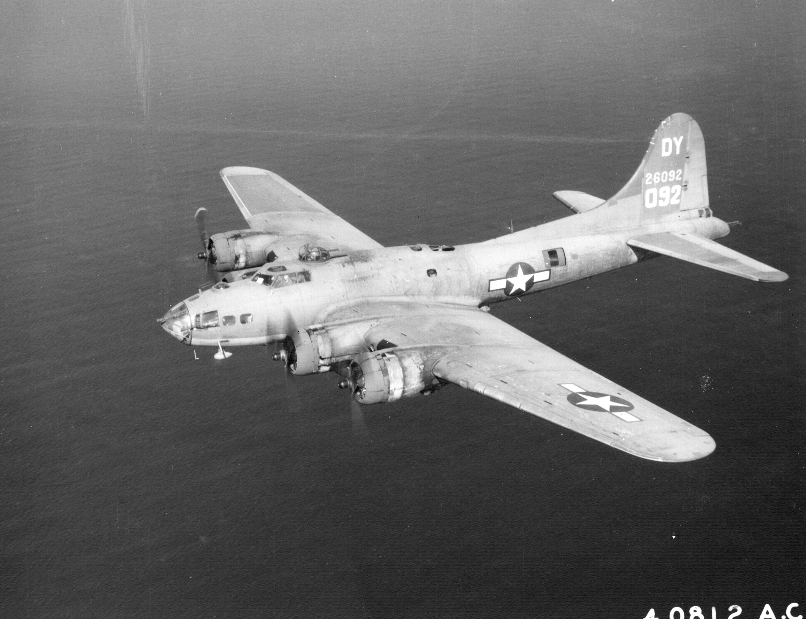 Boeing B Flying Fortress boneyards scrapping and smelting in 27362102