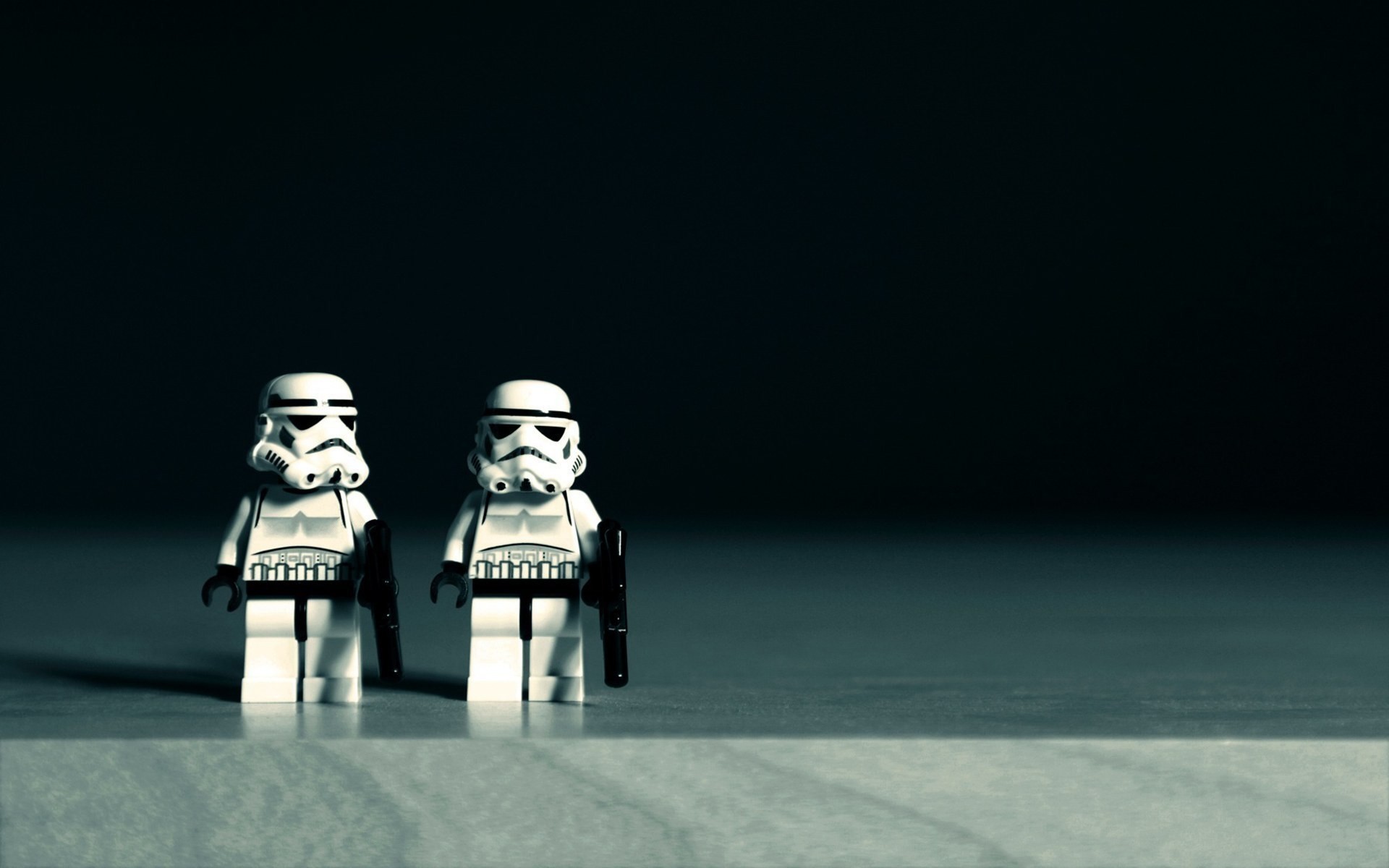Stormtroopers Star Wars Lego Toys Desk HD Wallpaper – ZoomWalls