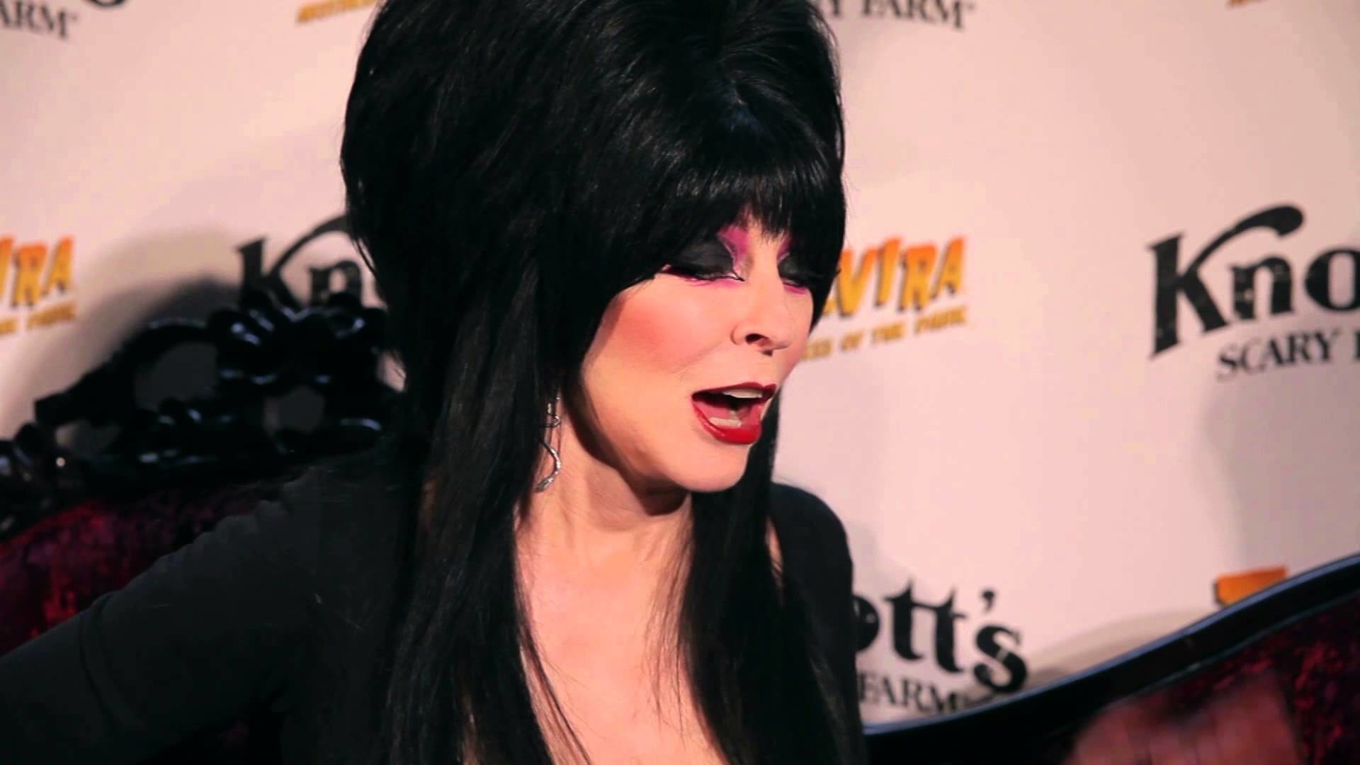 Elvira Mistress Of The Dark Talks New Knotts Scary Farm 2014 Show – YouTube
