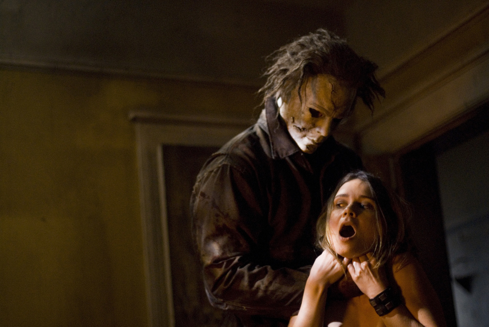 Halloween Returns Saw 3D Scribe To Direct New Michael Myers