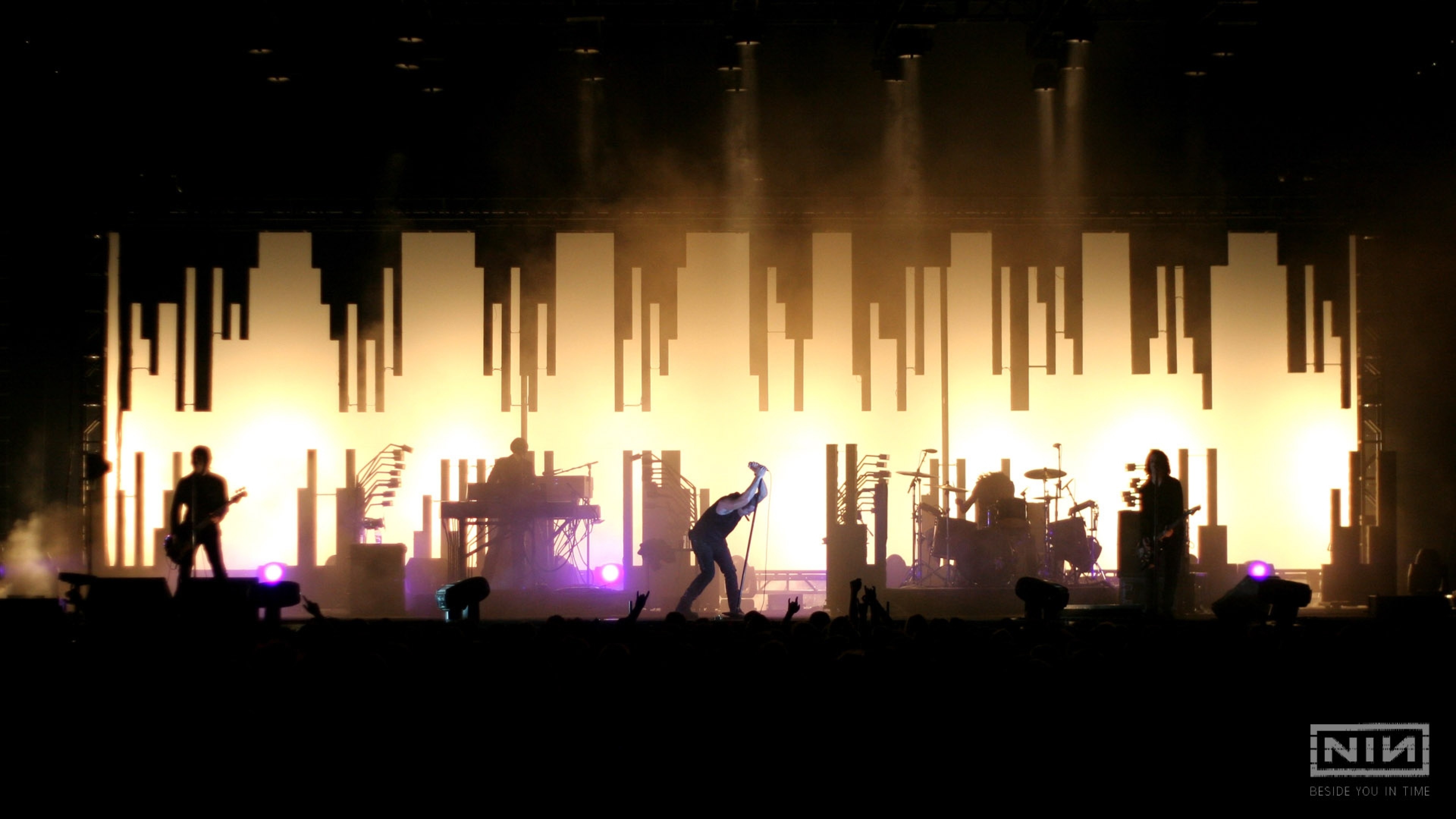 Wallpaper nine inch nails, show, concert, members, silhouette