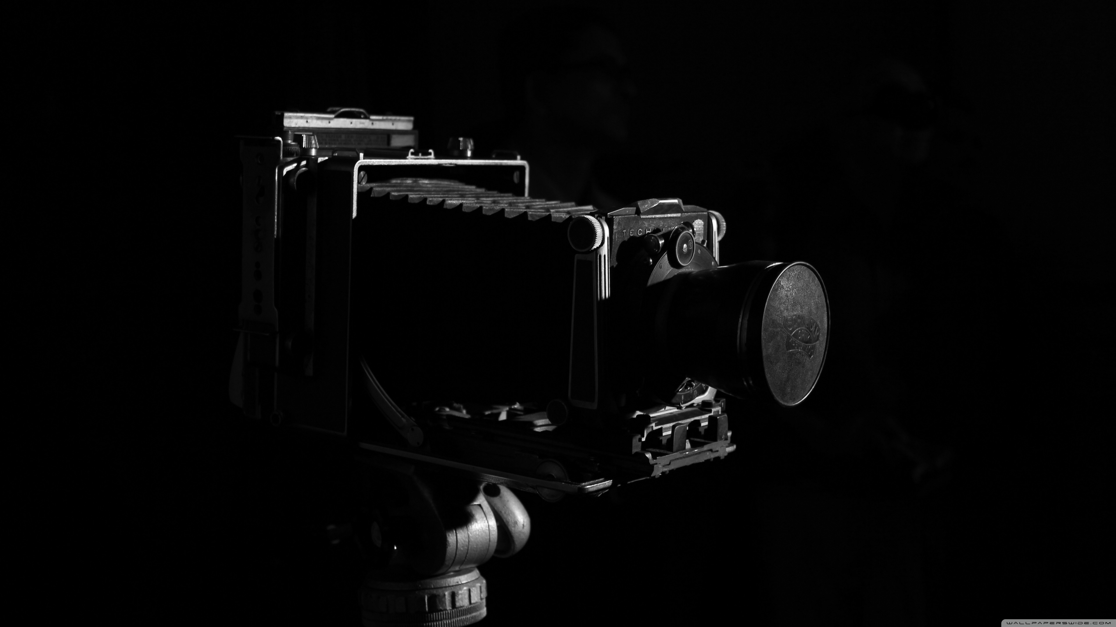 the_old_camera-wallpaper-3840×2160