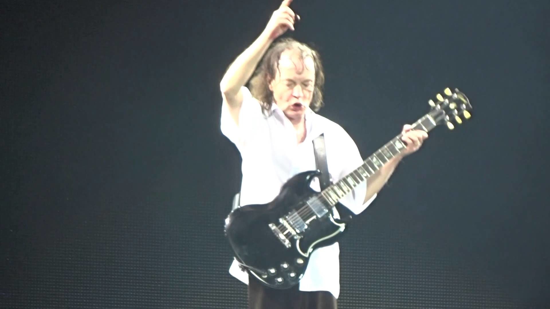 AC/DC Live Vancouver 2015 Angus Young Solo