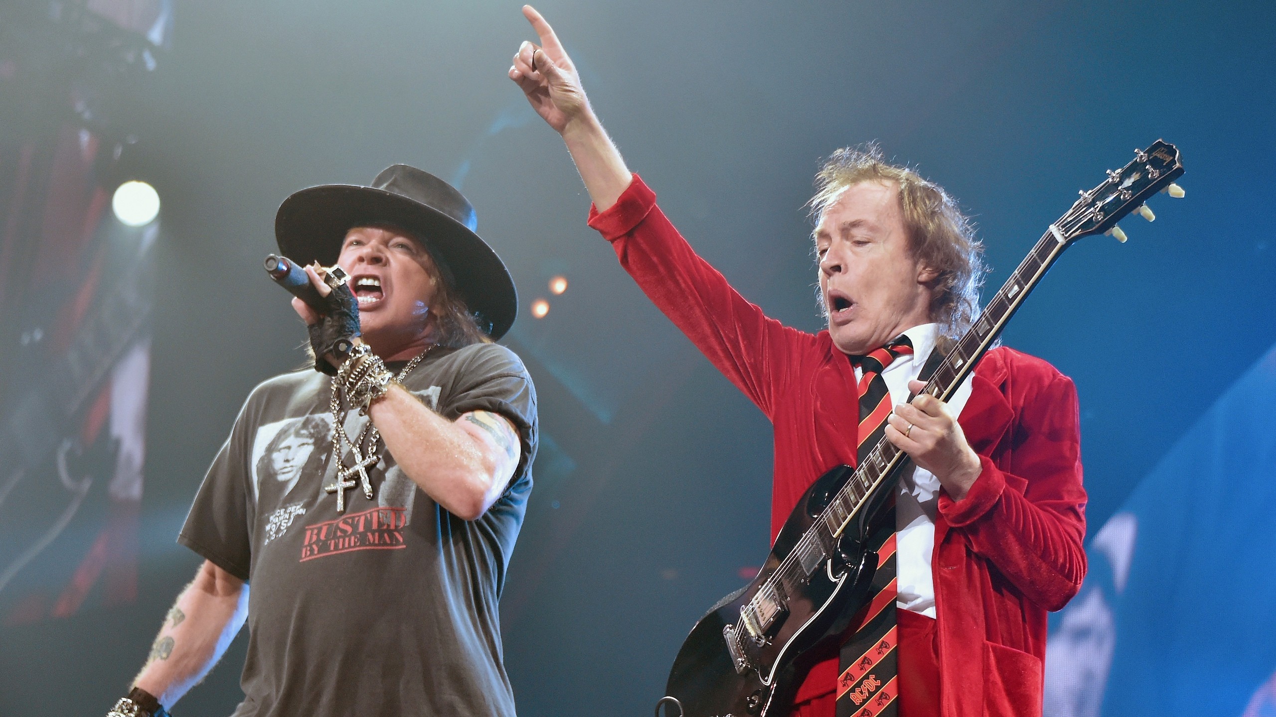 Reports Suggest Axl Rose Is Working On A New AC / DC Album With Angus Young – Music Feeds