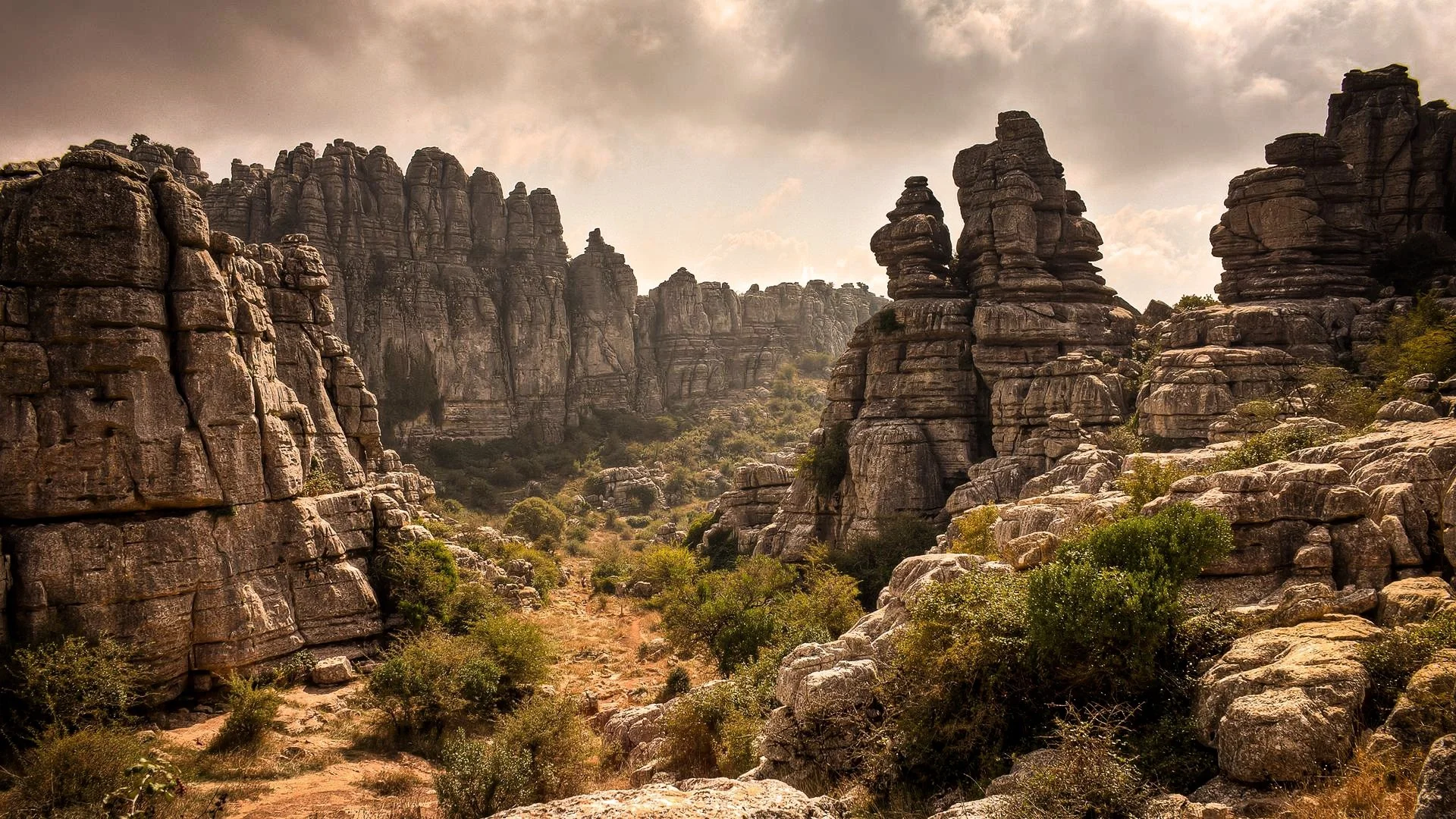 Rocky Landscape Wallpaper HD