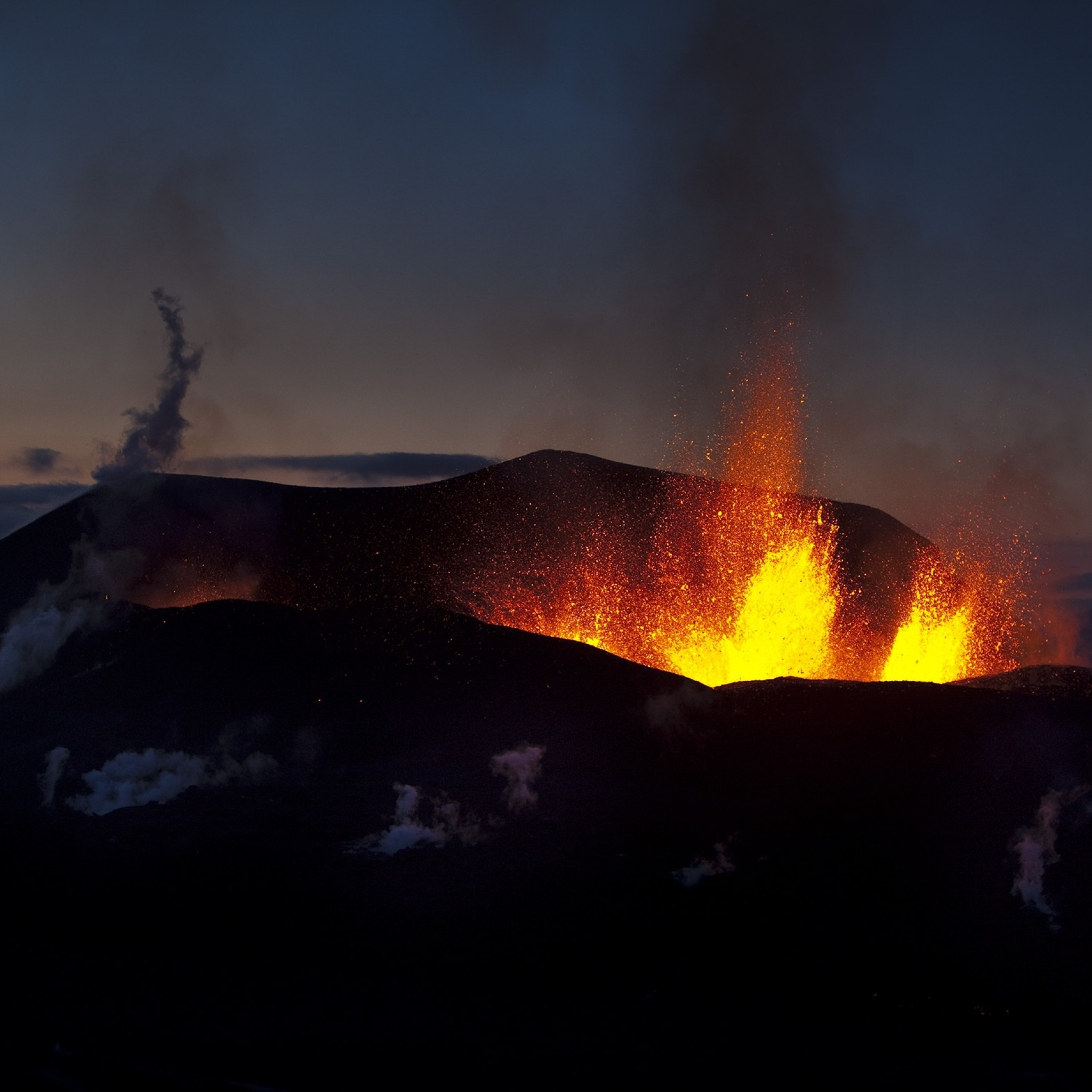 Preview wallpaper volcano, eruption, night, lava, fountain 2048×2048