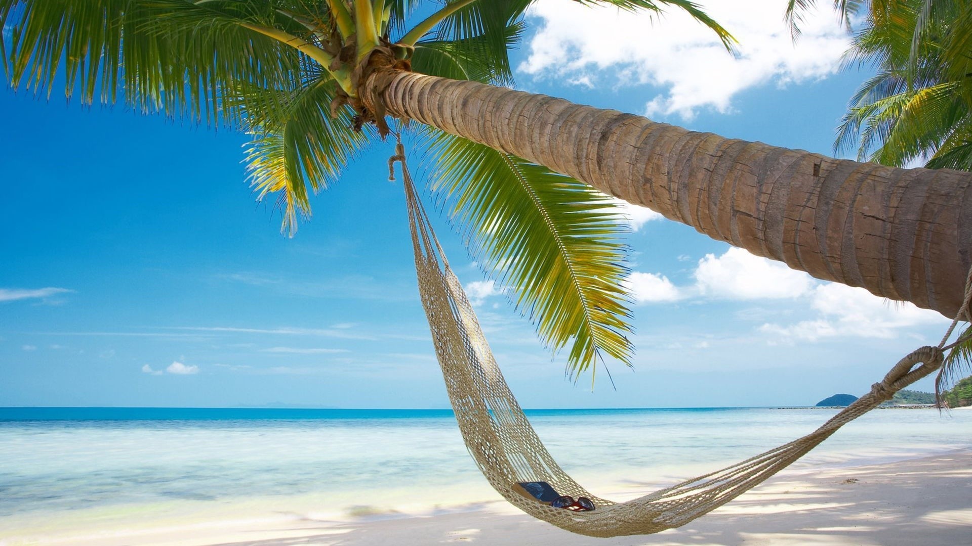 9. beach wallpaper9 600×338