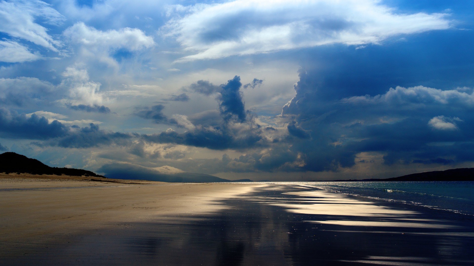 Preview wallpaper sea, ocean, evening, beach, sand, sky, clouds 1920×1080