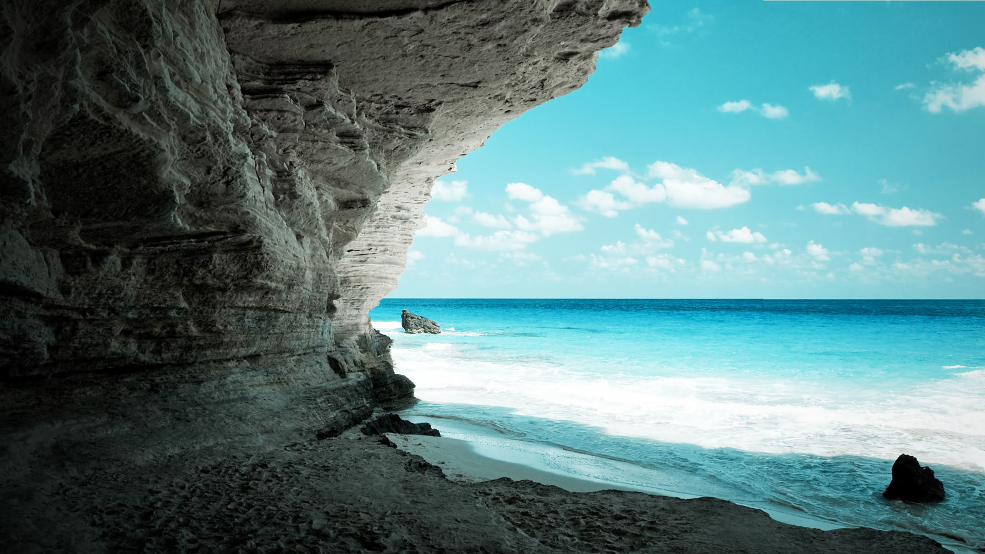Amazing full hd wallpaper cave on the beach
