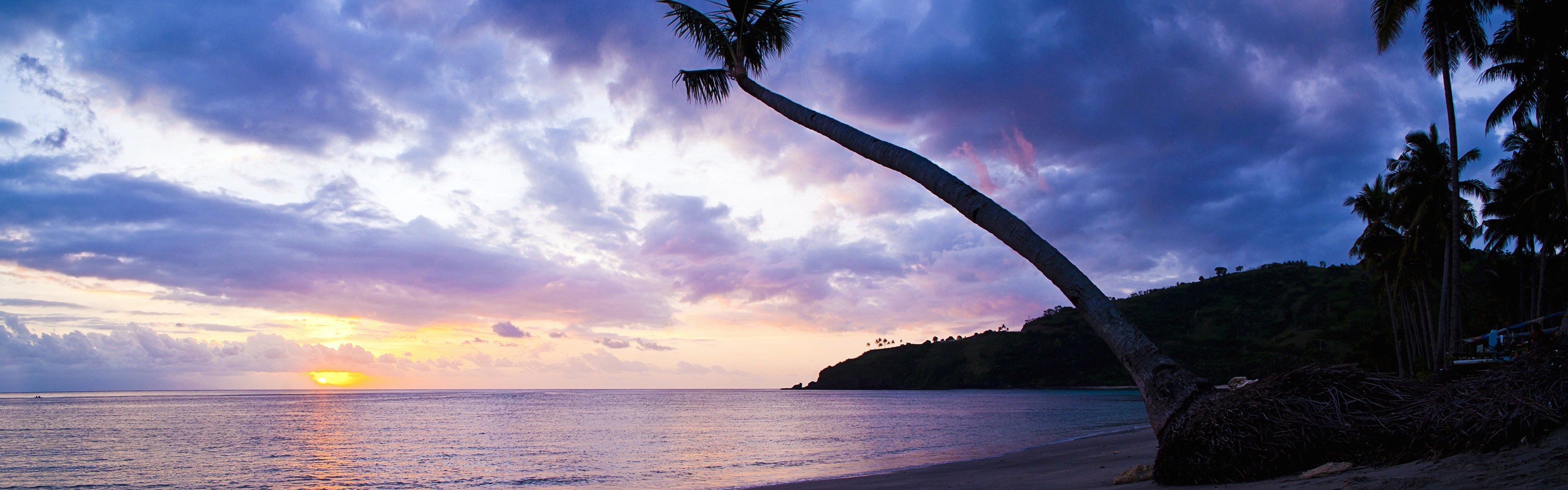 Beautiful beach sunset, Windows 8 panoramic widescreen wallpapers #8 –  3840×1200.