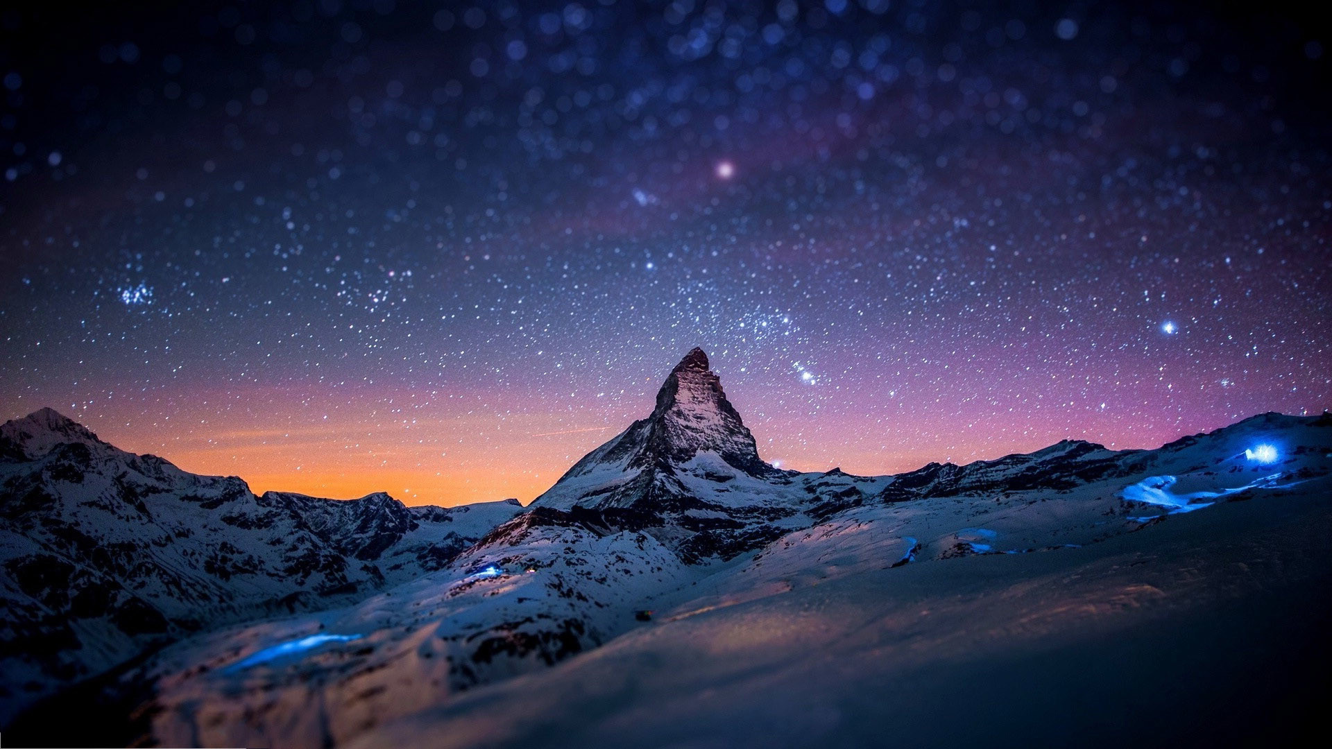 Beautiful Mountain in Night Wallpapers HD Pictures.