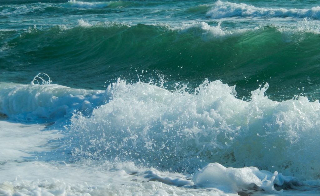 Заставка на рабочий стол вода