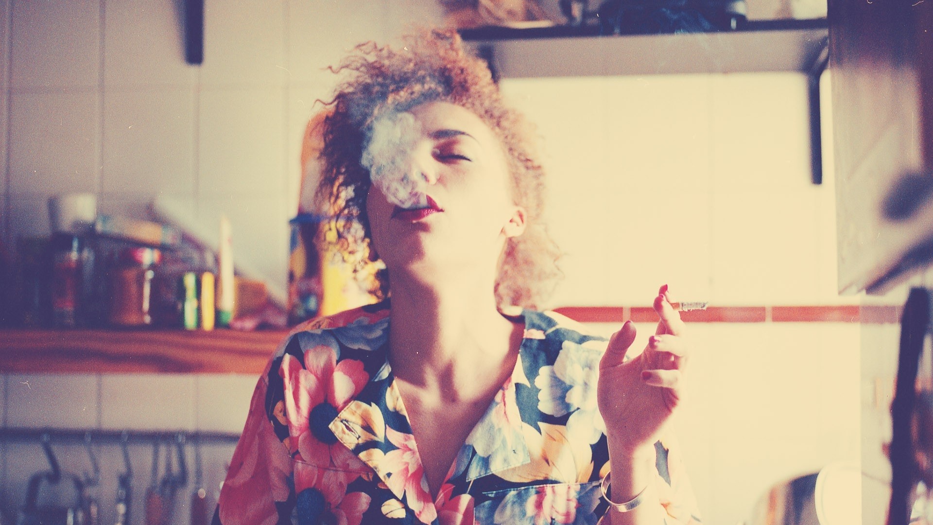 Wallpaper girl, cigarette, smoke, room