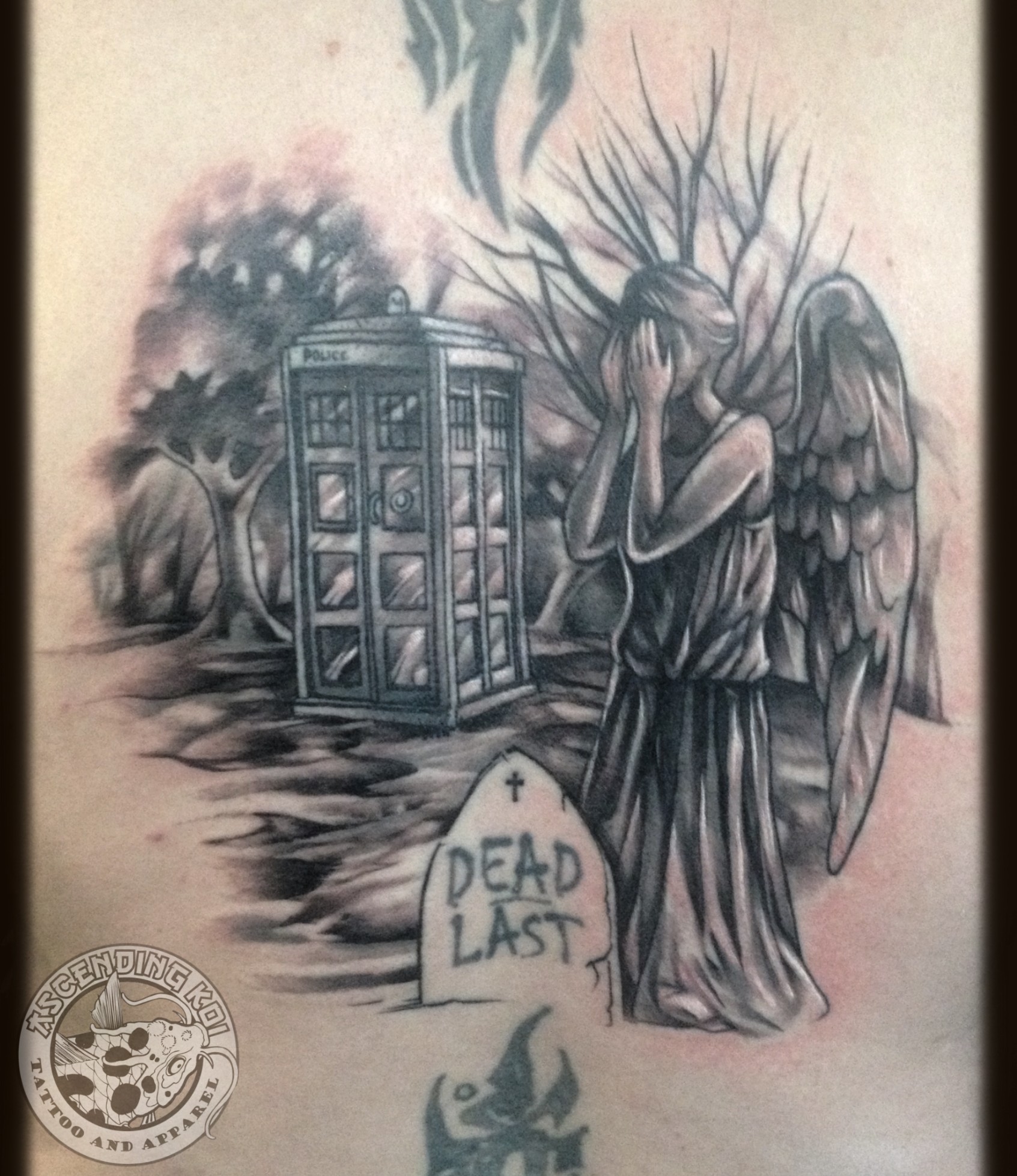 Doctor Who back piece by Trevor Jameus, featuring a Weeping Angel and an