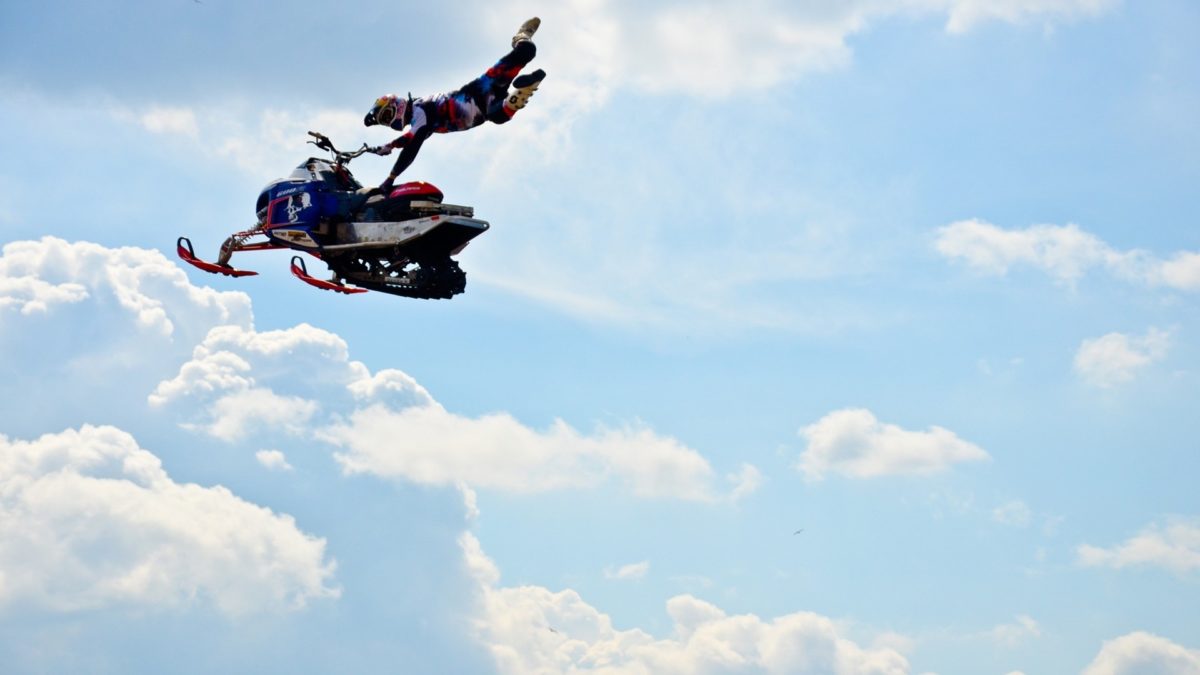 Snowmobile Trick Wallpaper 53635