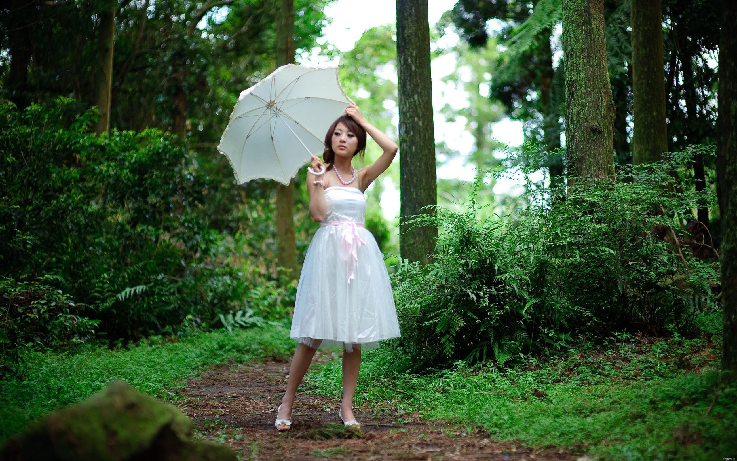 Asian, Women, Women Outdoors, White Dress, Umbrella Wallpapers HD / Desktop and Mobile Backgrounds