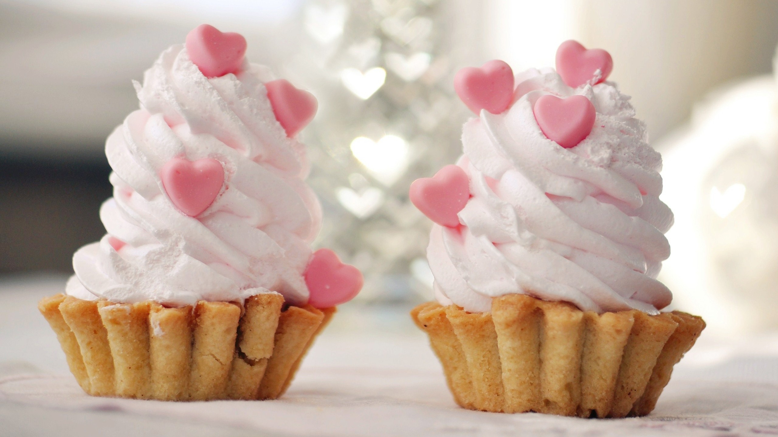 Download Cute Cupcakes Wallpaper 650 px High Resolution .