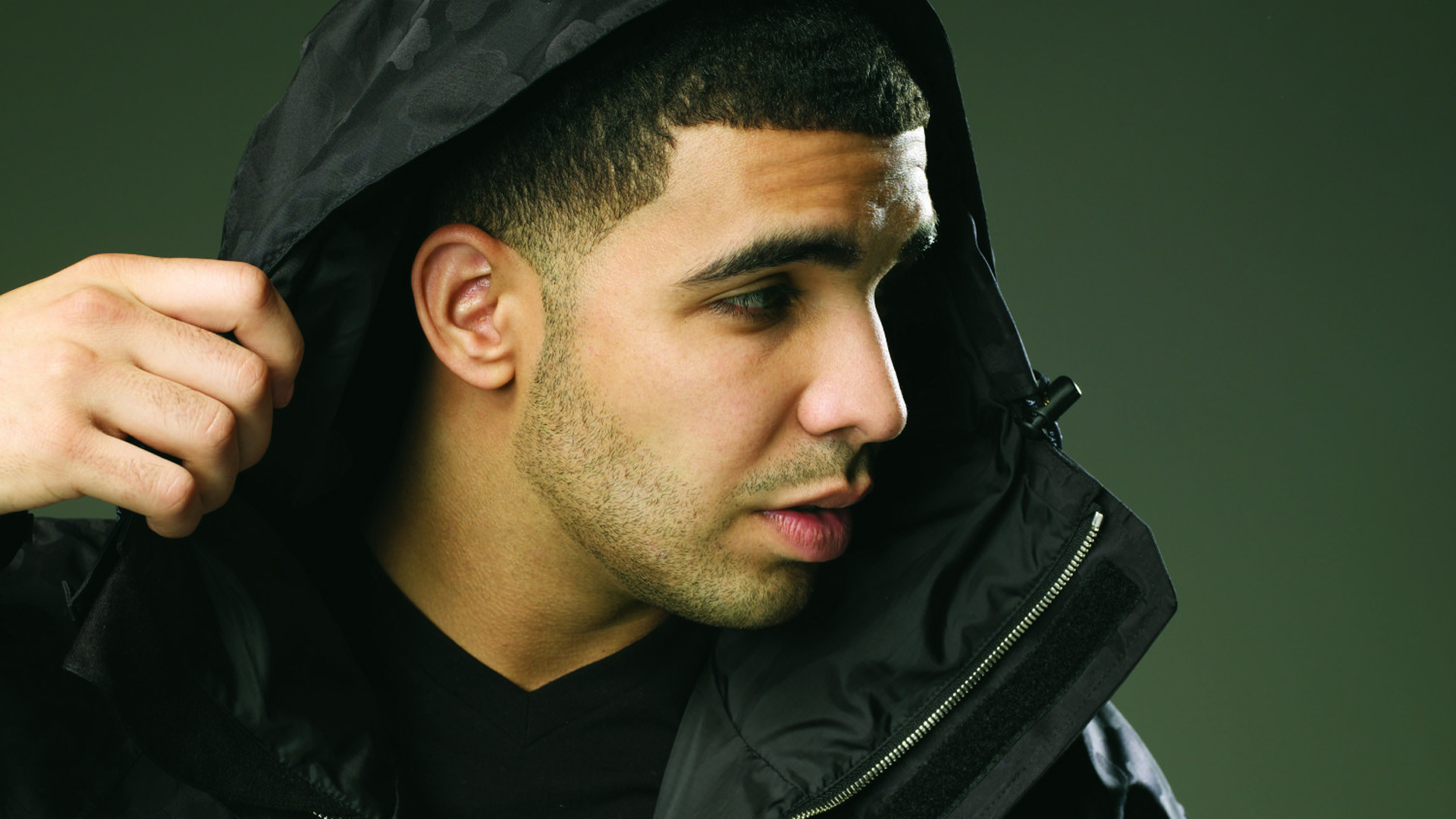 Drake to open OVO Store in Toronto