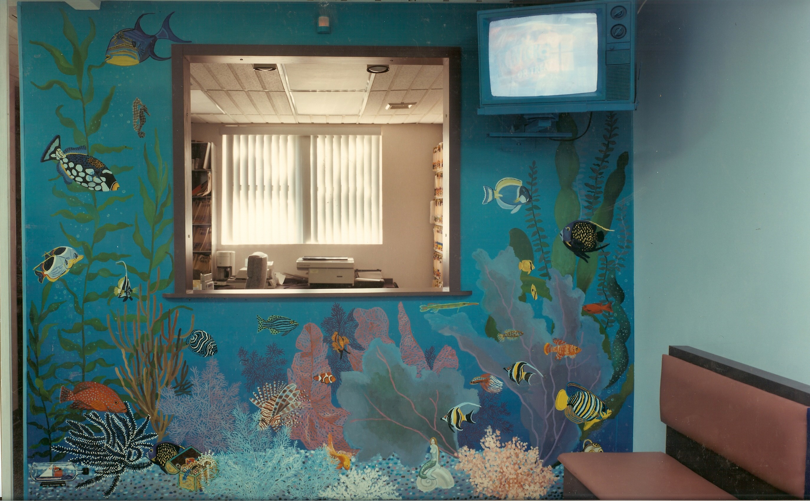 Aquarium mural for Dr. Meyers office.