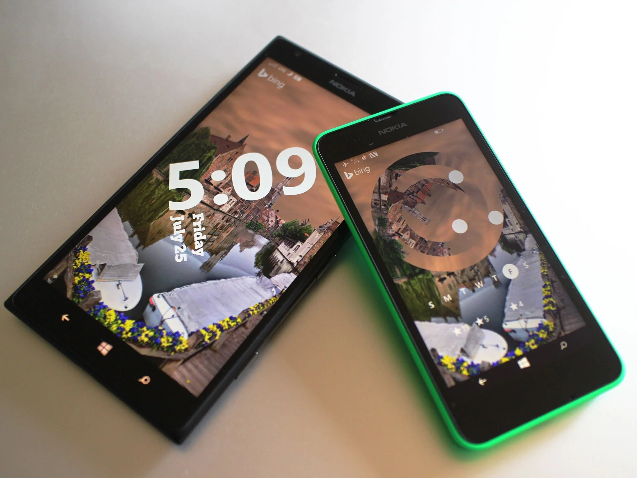 Hands on with the new Live Lock Screen app for Windows Phone 8.1 – YouTube