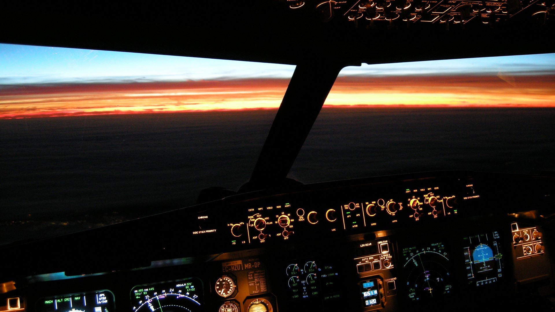 Airbus Cockpit beleuchtet sunset wallpaper AllWallpaper